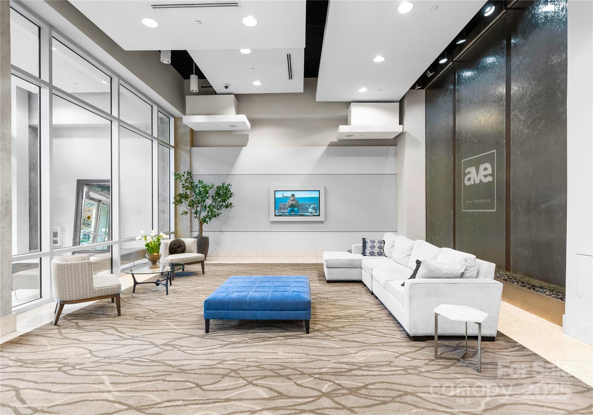 210 N Church Street Unit: 2507