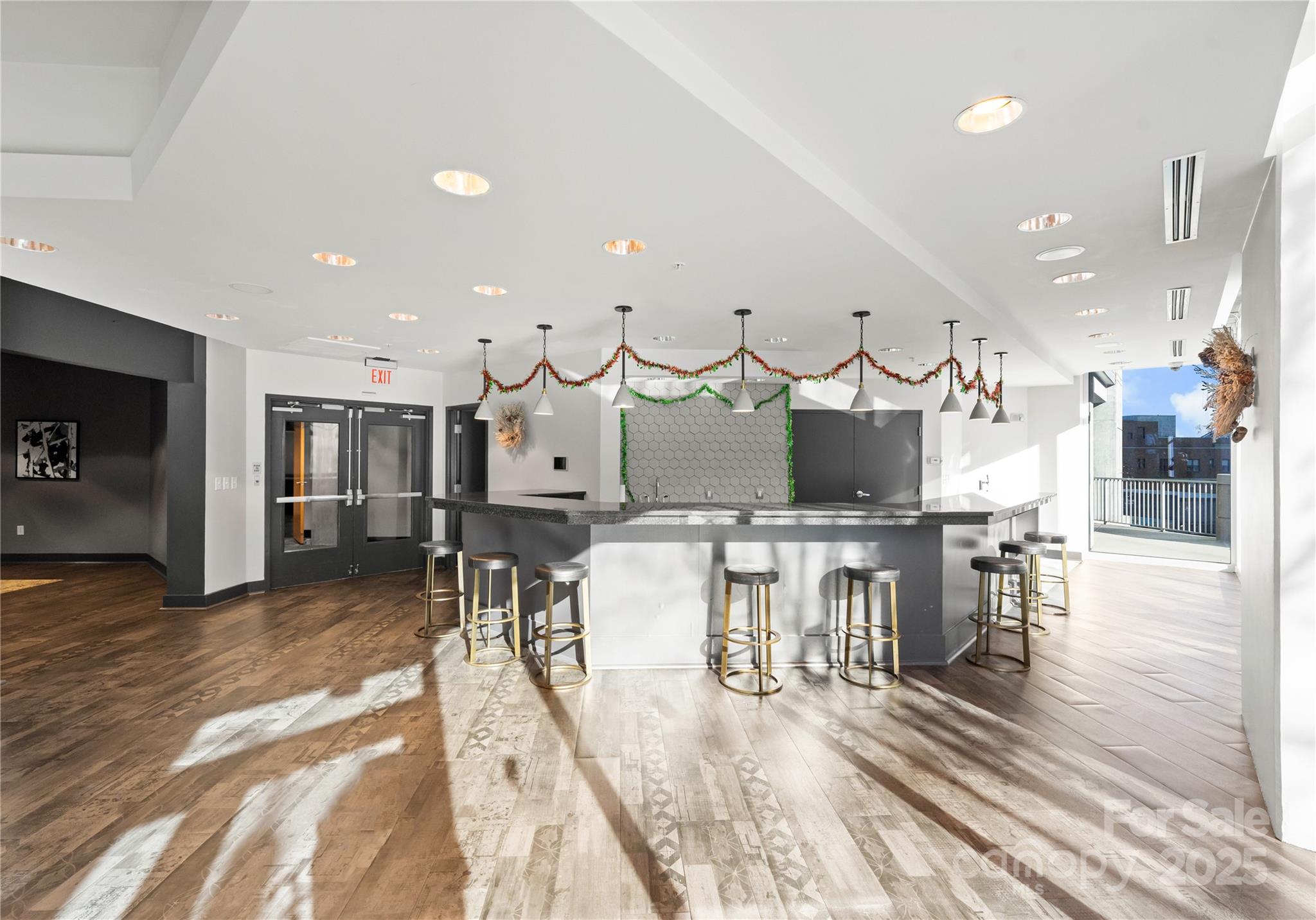 210 N Church Street Unit: 2507