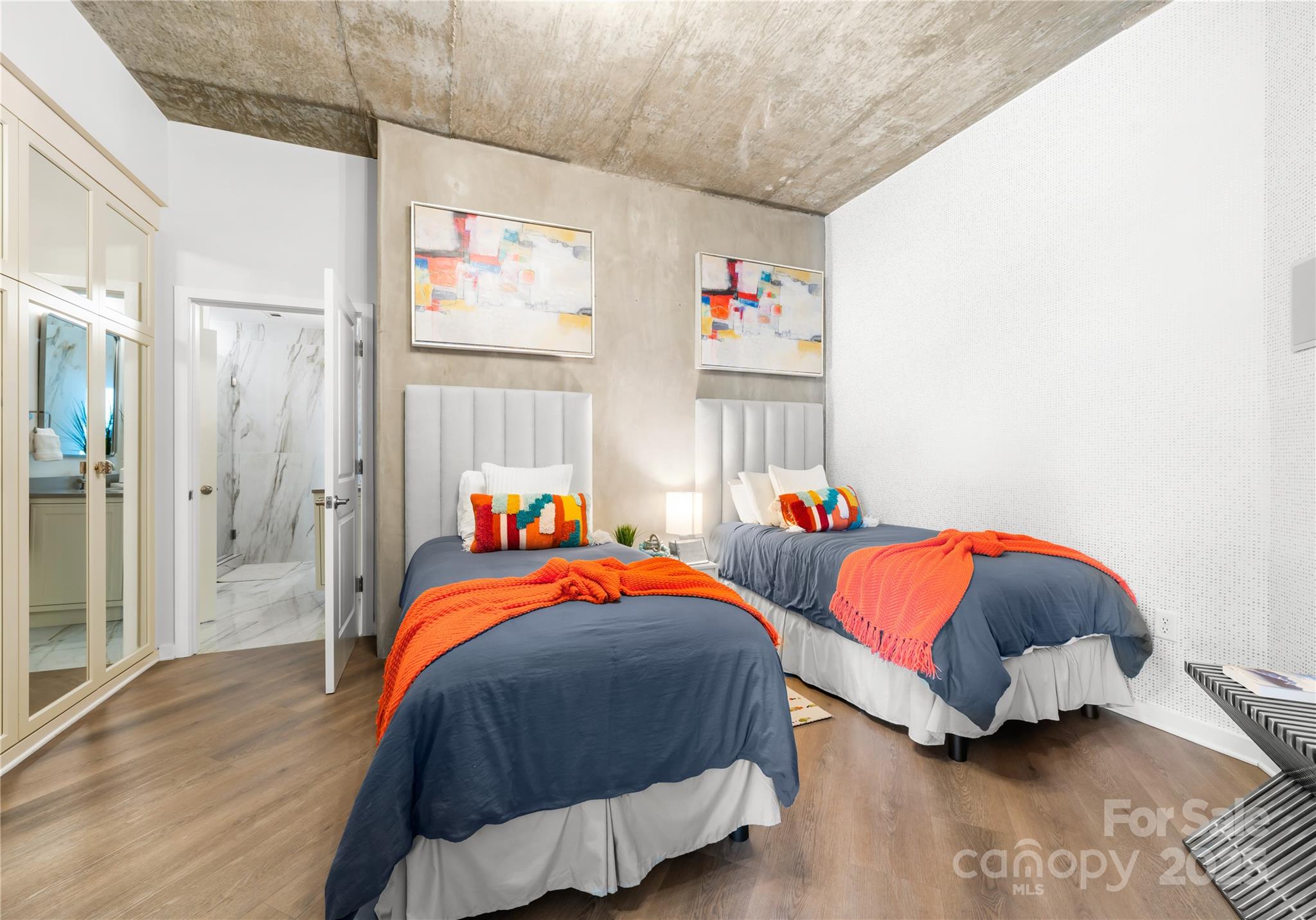 210 N Church Street Unit: 2507