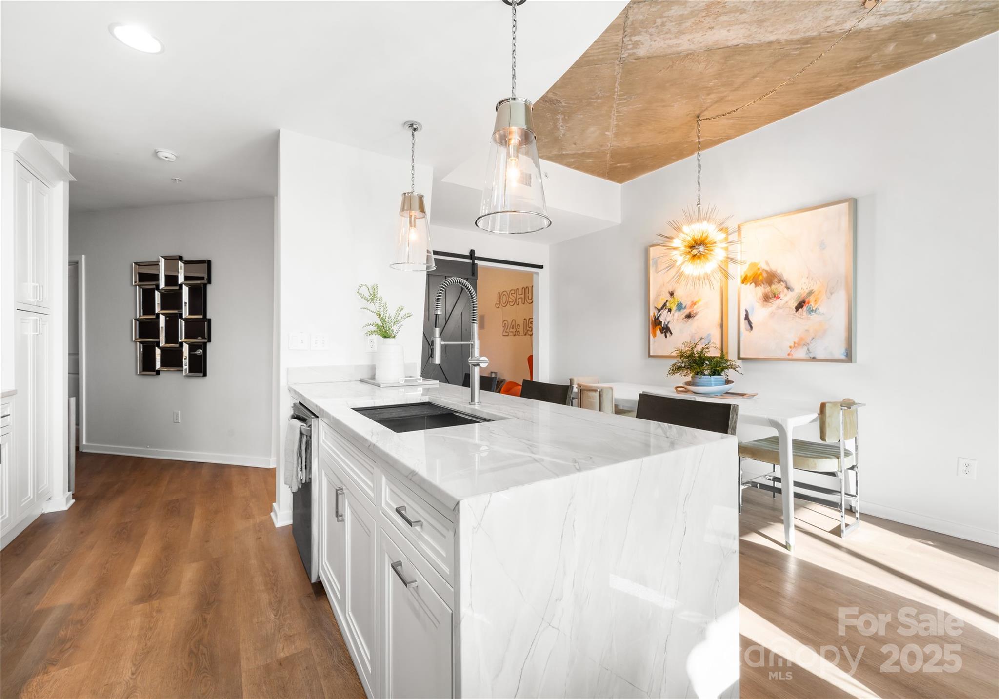 210 N Church Street Unit: 2507