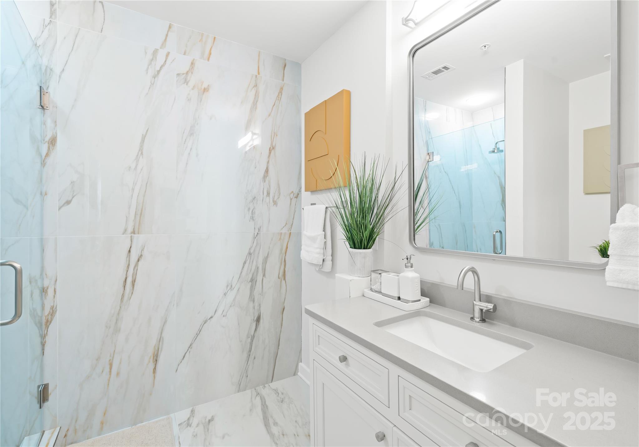 210 N Church Street Unit: 2507