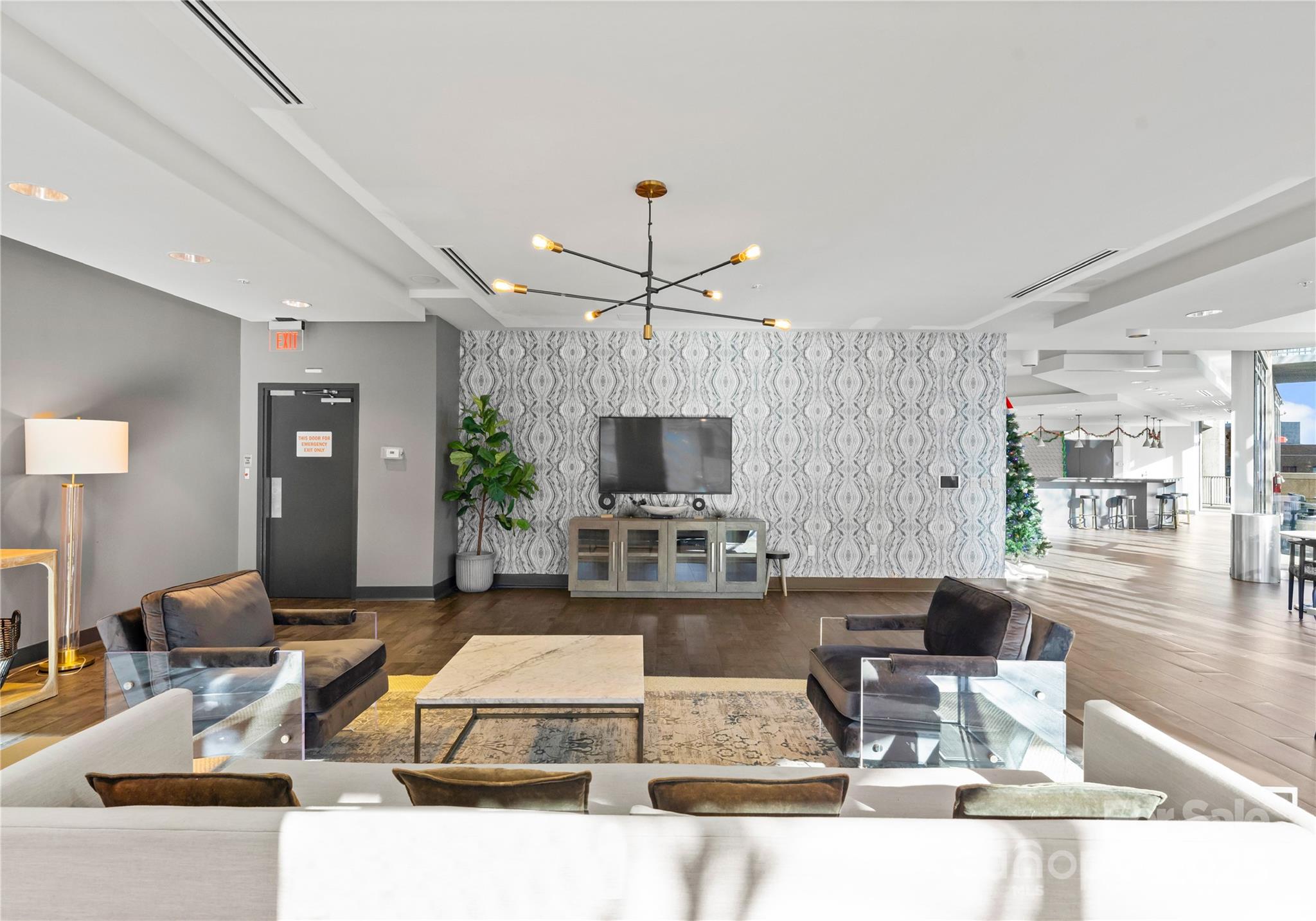 210 N Church Street Unit: 2507