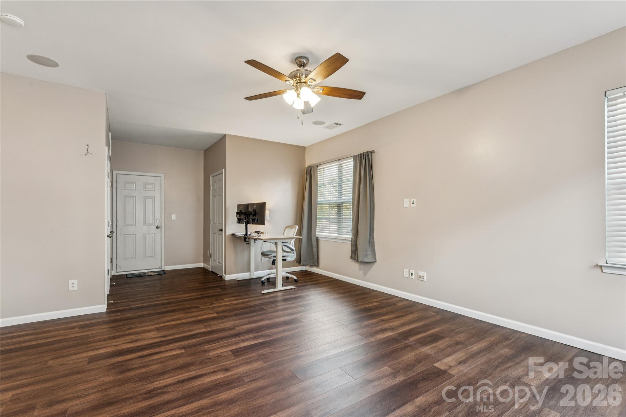 9552 Kings Parade Boulevard