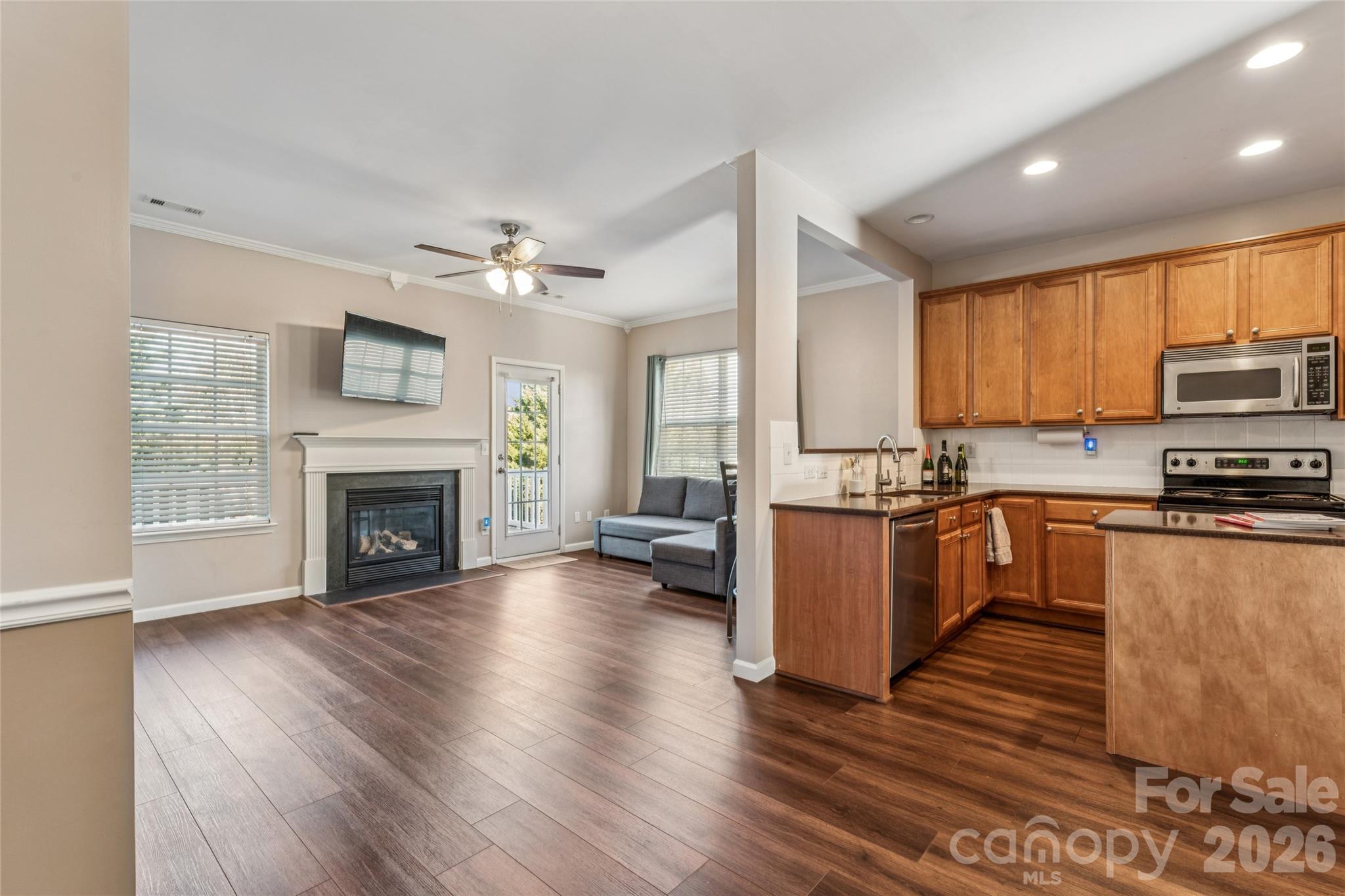 9552 Kings Parade Boulevard