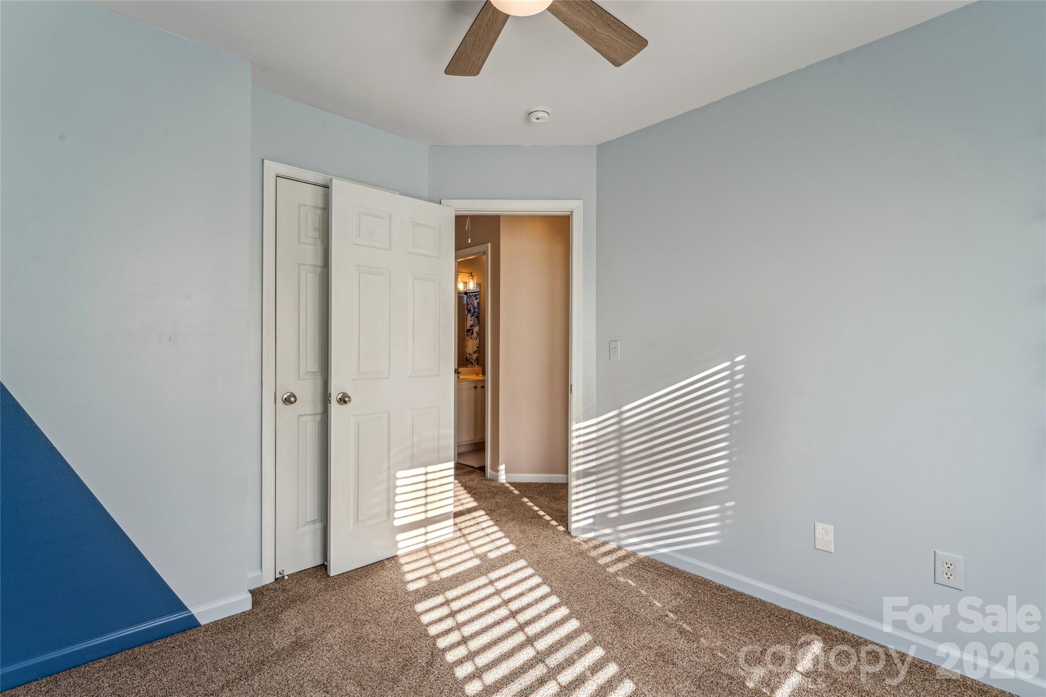 9552 Kings Parade Boulevard