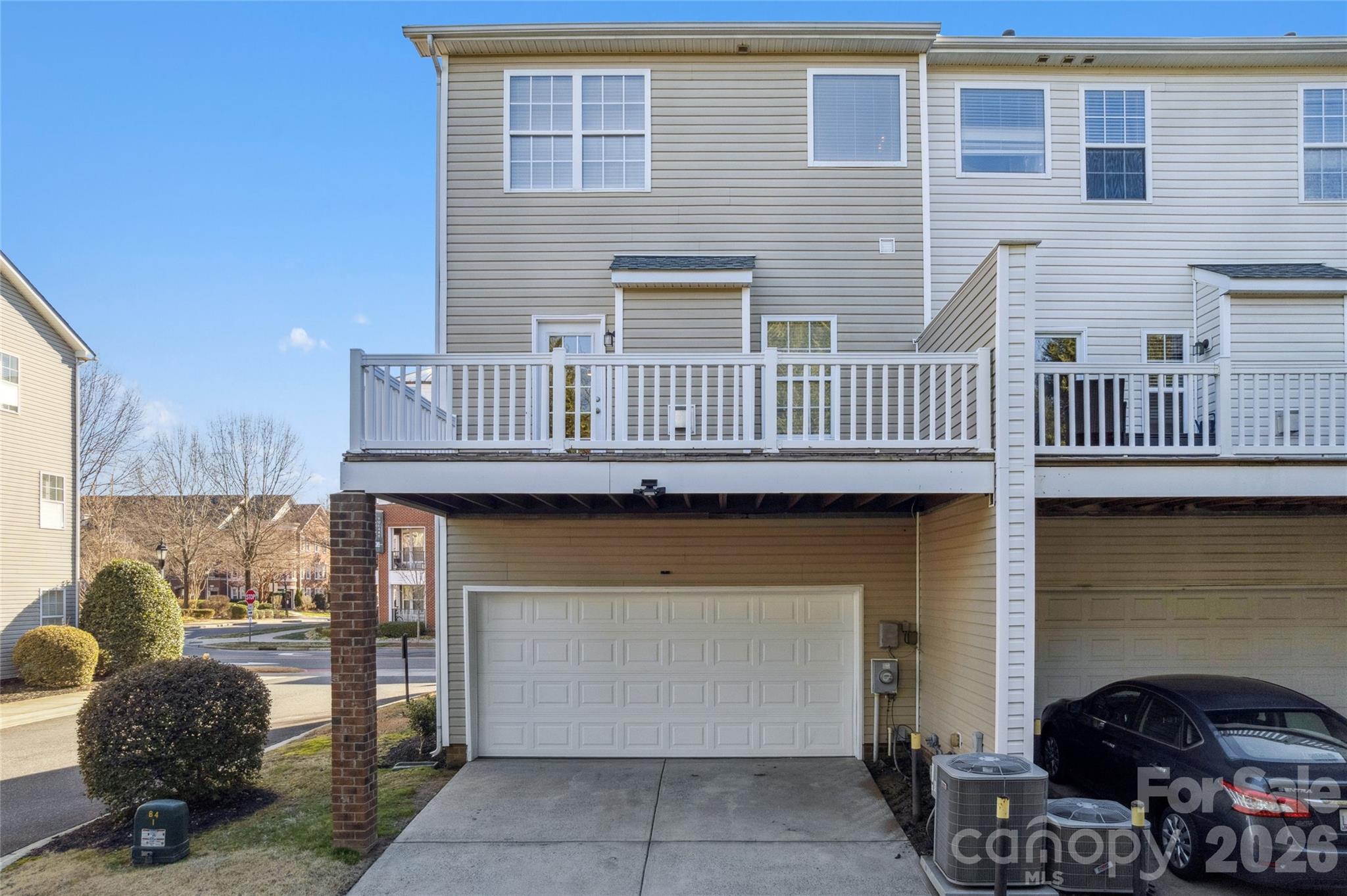 9552 Kings Parade Boulevard