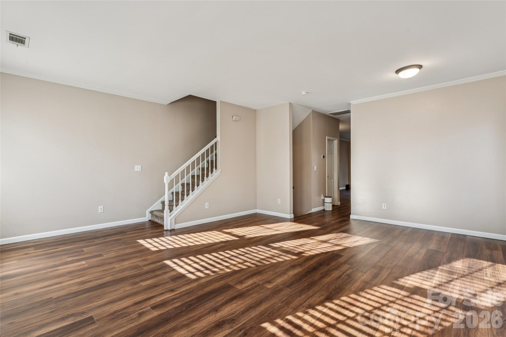 9552 Kings Parade Boulevard