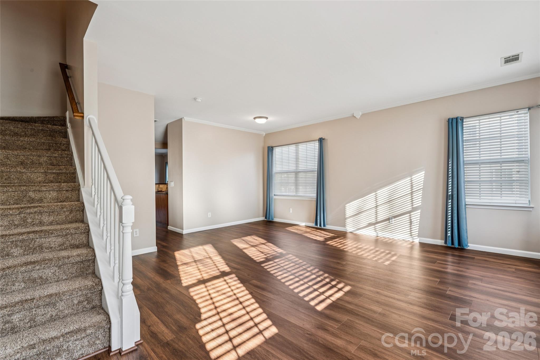 9552 Kings Parade Boulevard