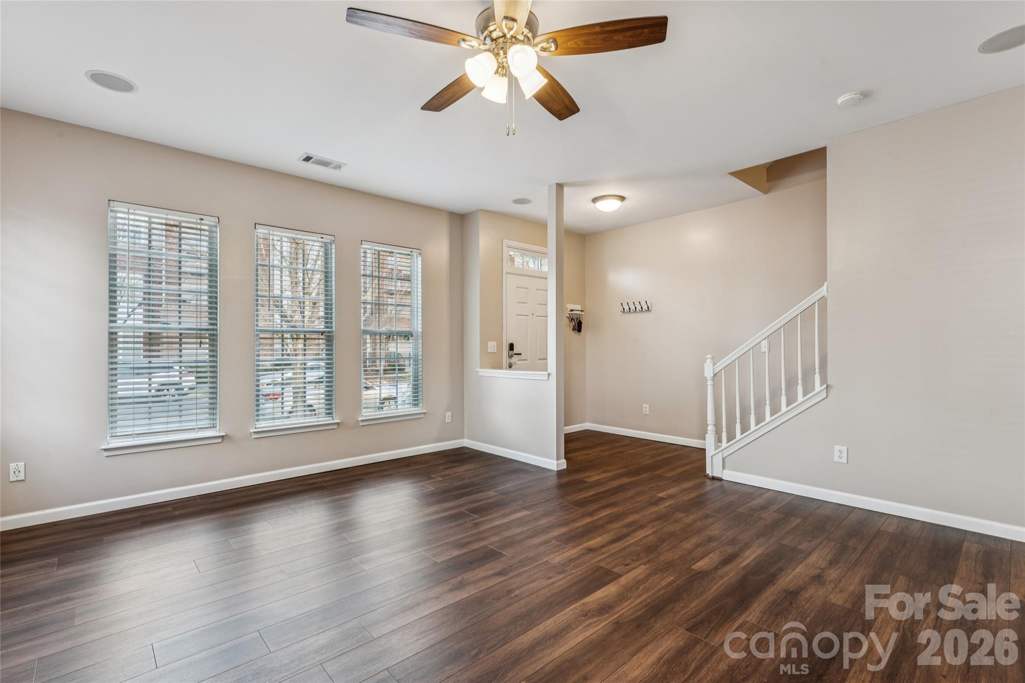 9552 Kings Parade Boulevard