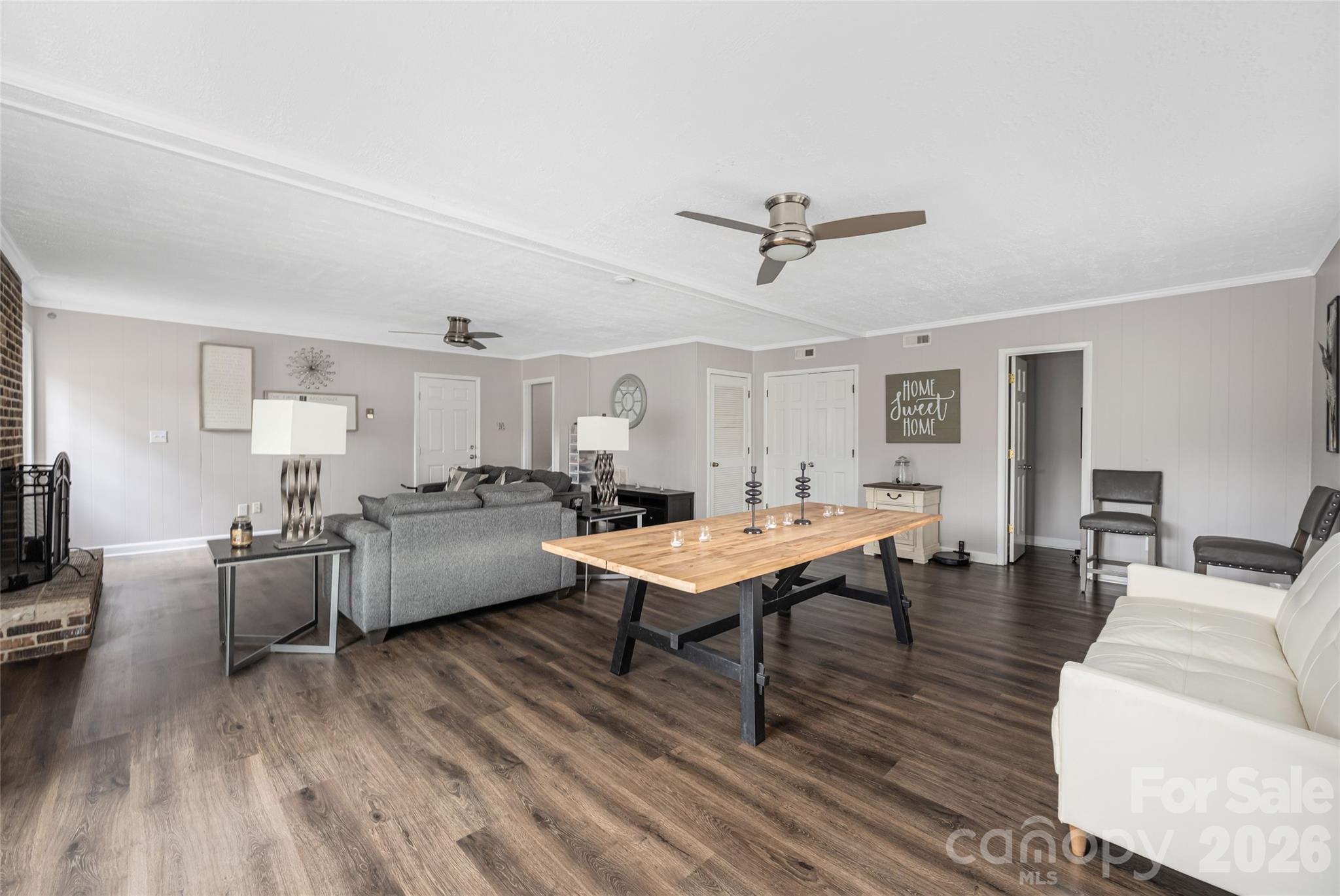 113 Scottsmoor Drive