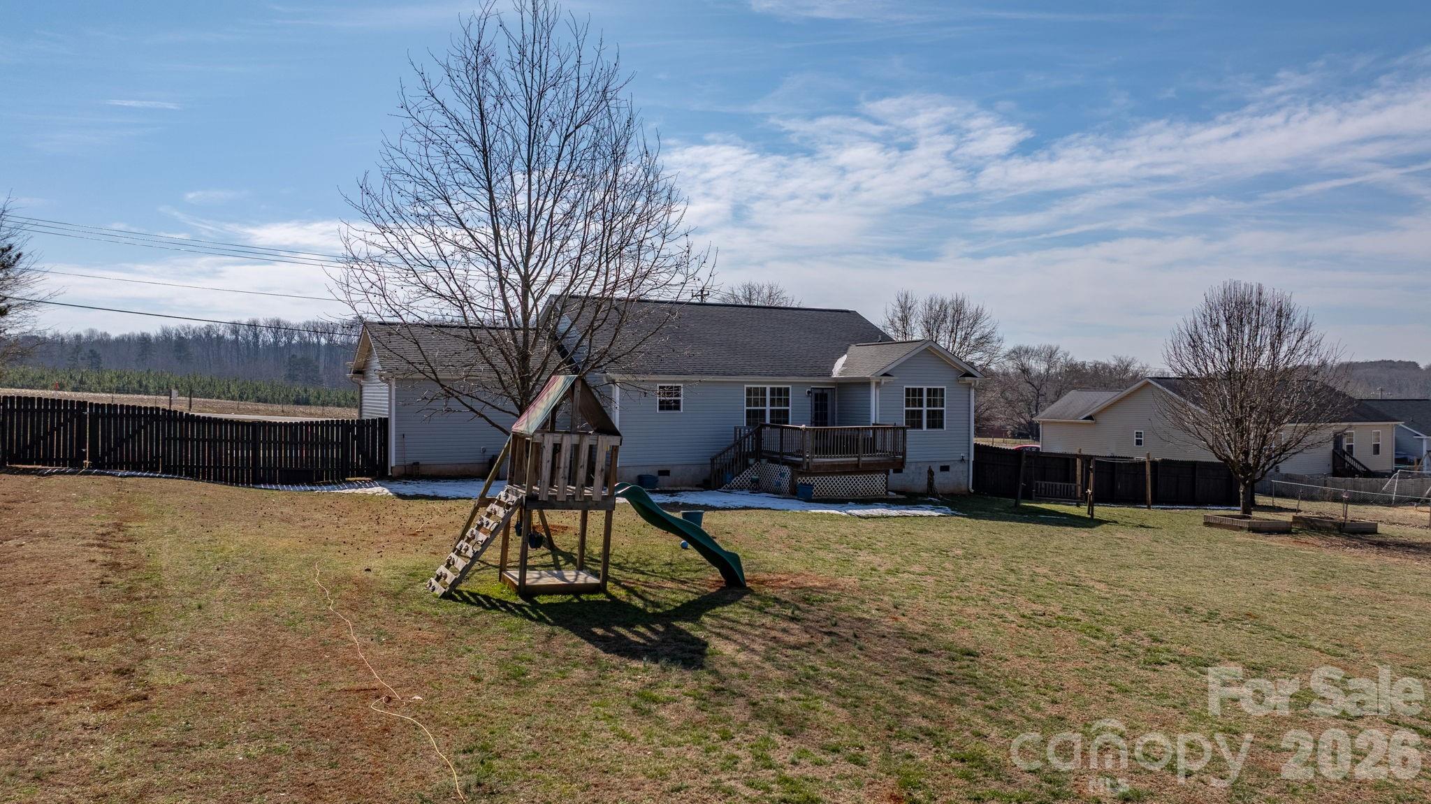 3842 E Maiden Road