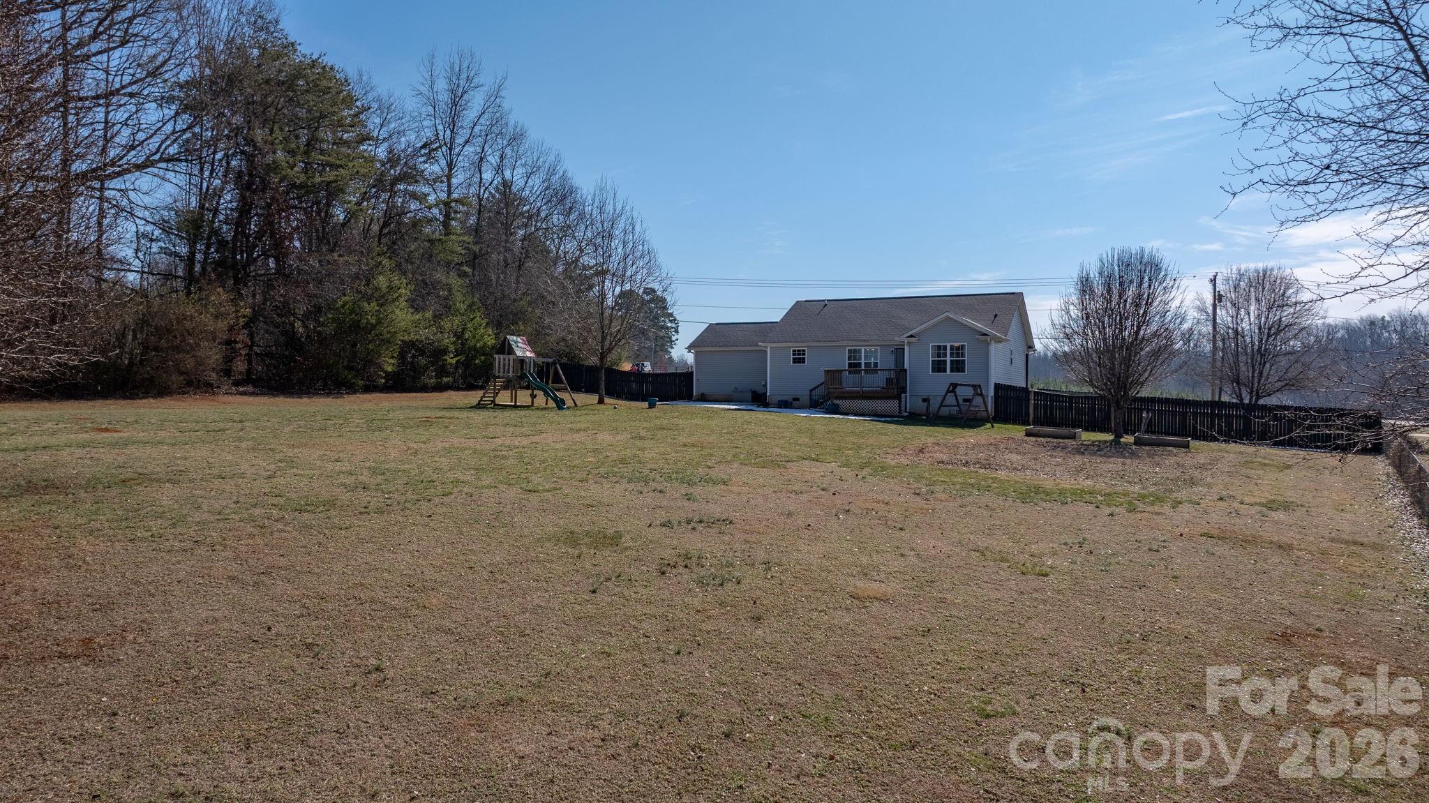 3842 E Maiden Road