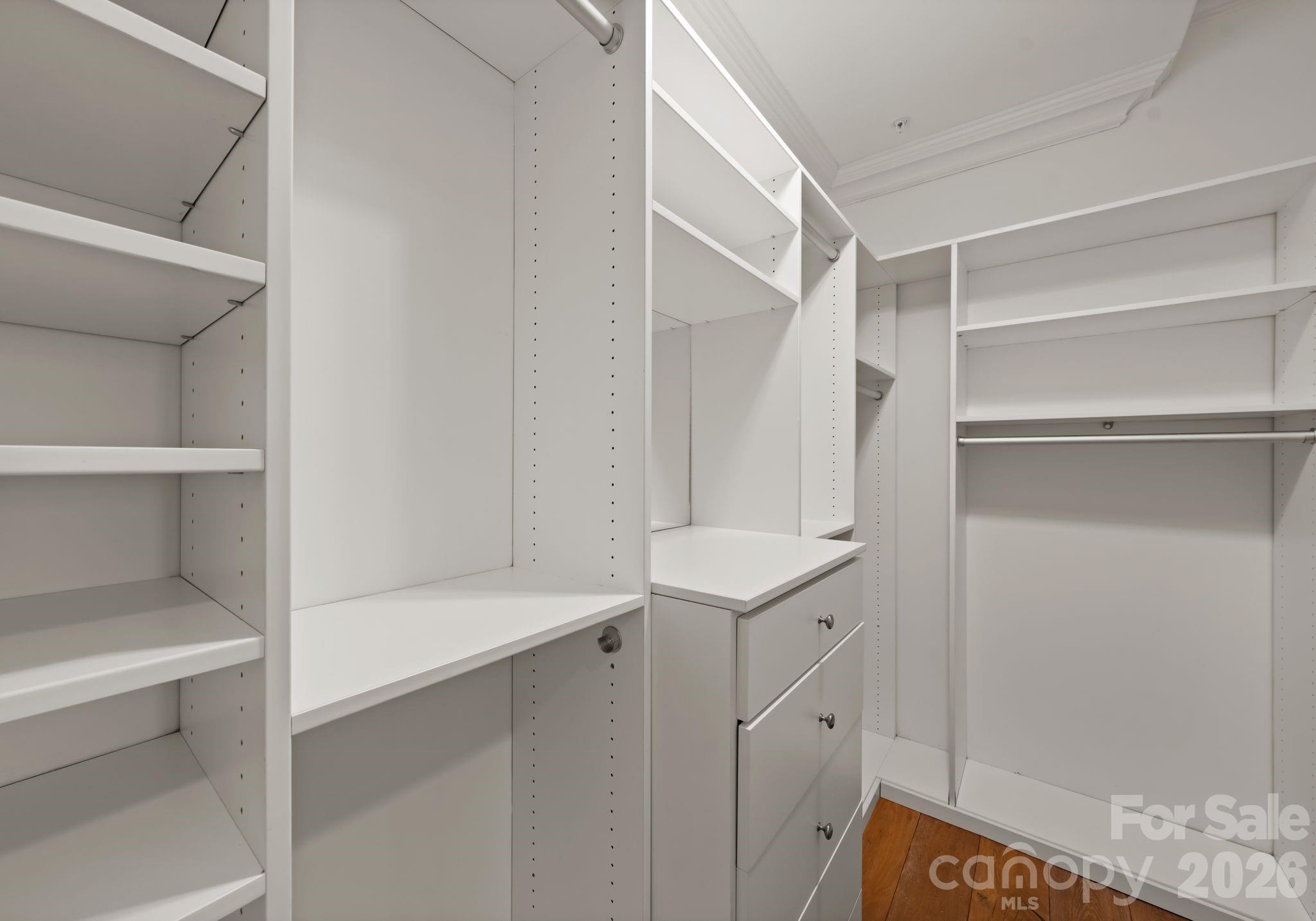 222 Caldwell Street S Unit: 2203