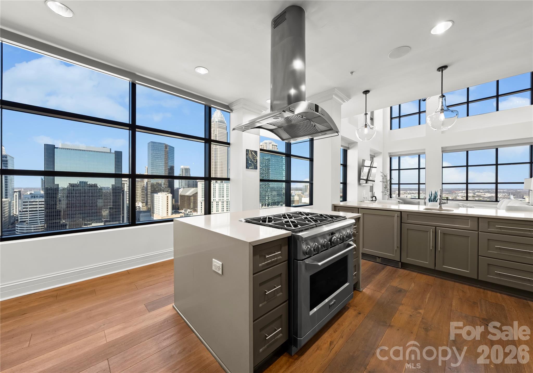 222 Caldwell Street S Unit: 2203