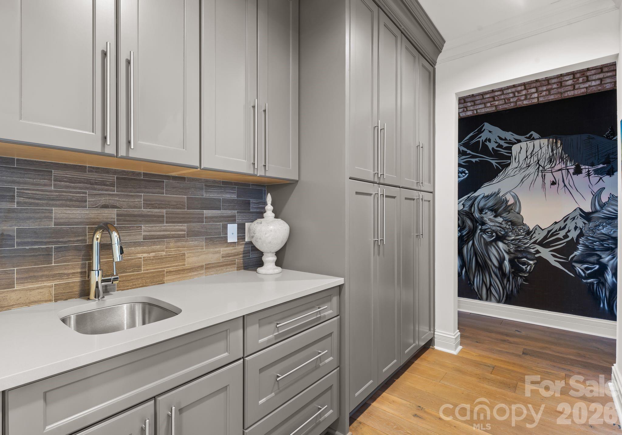 222 Caldwell Street S Unit: 2203