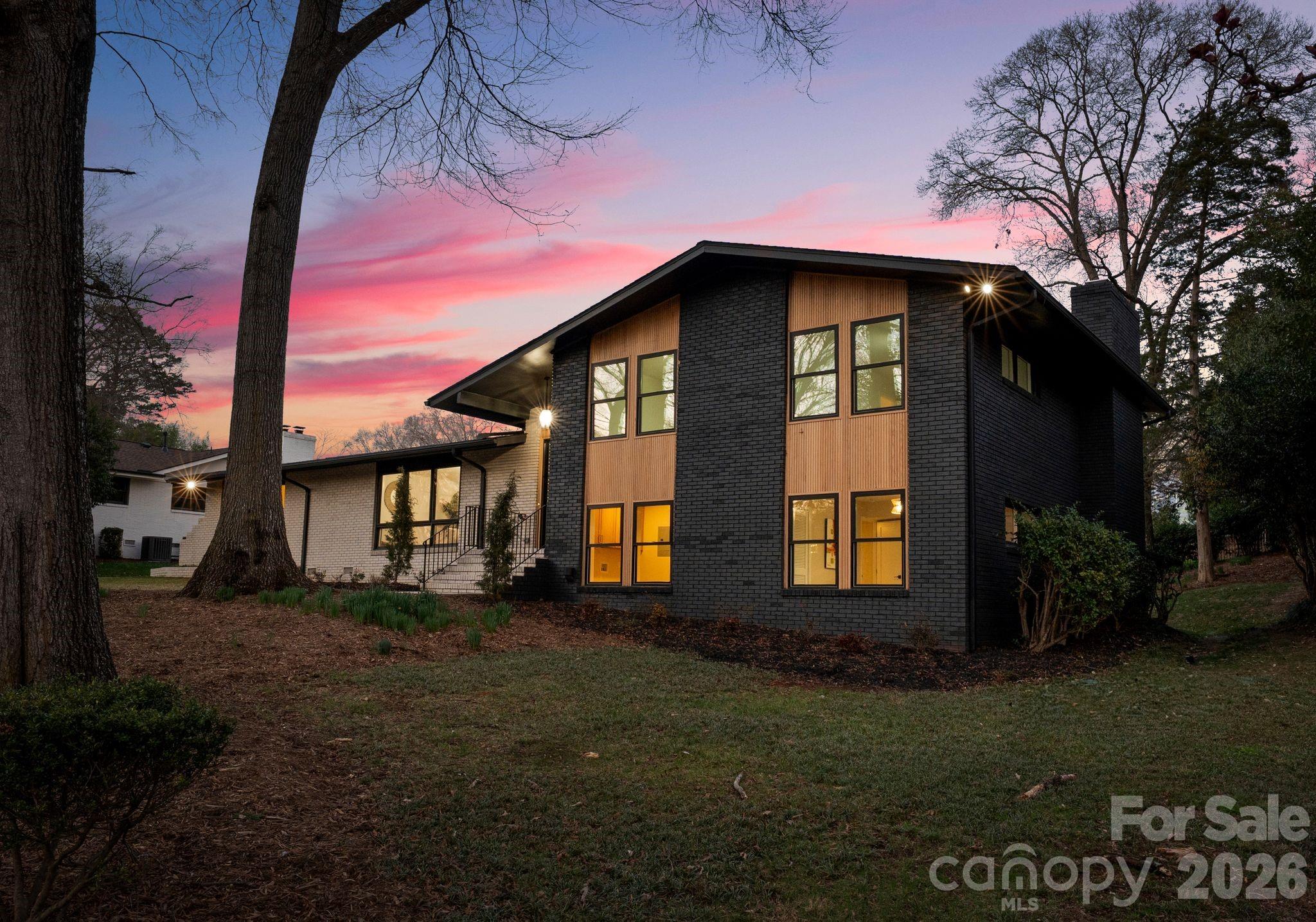 823 Wingrave Drive