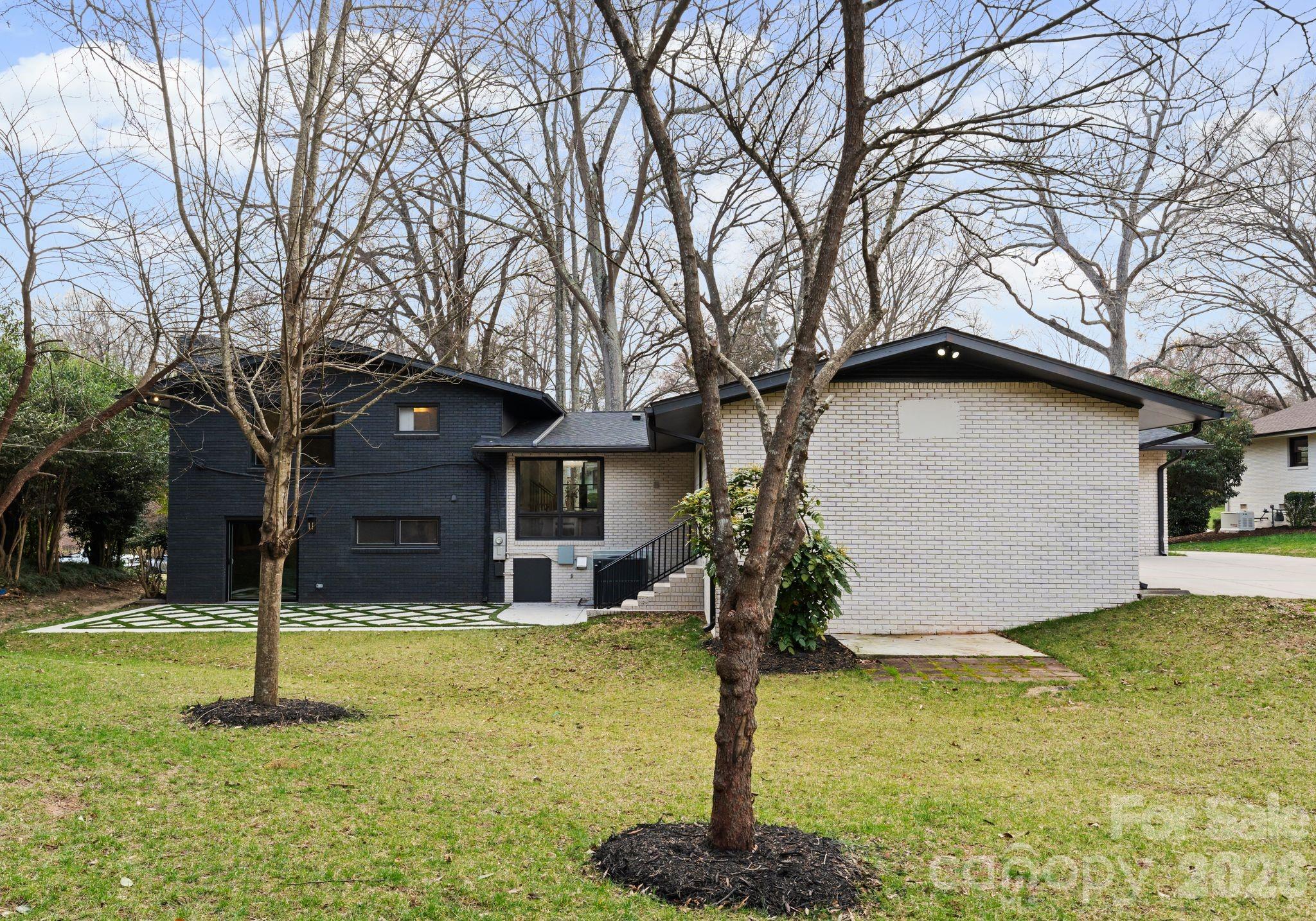 823 Wingrave Drive