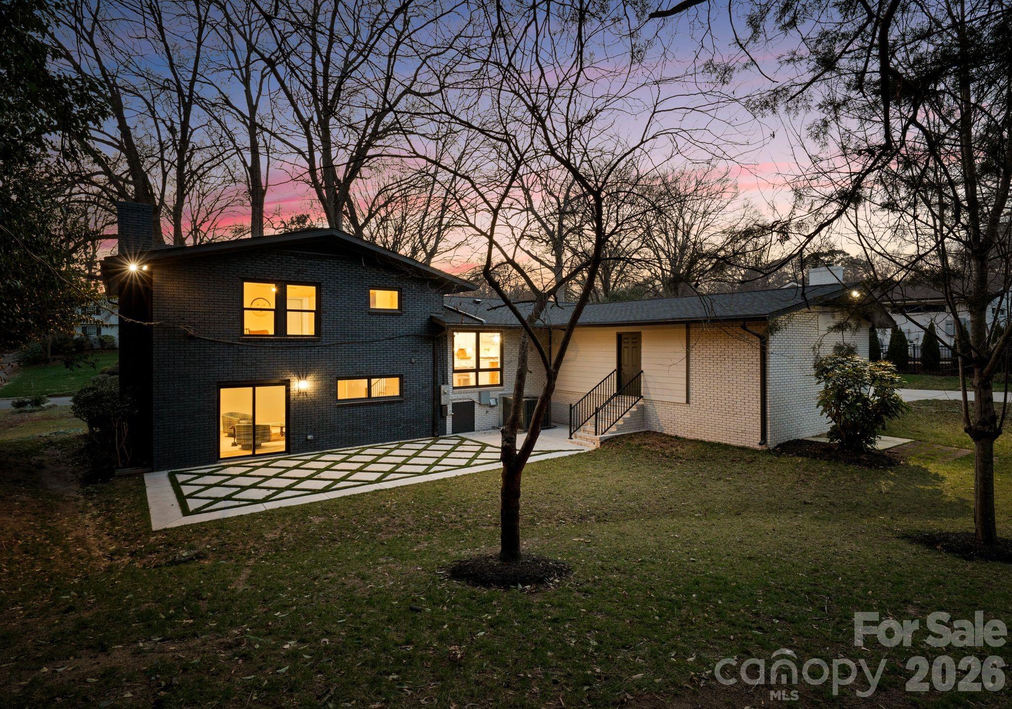 823 Wingrave Drive