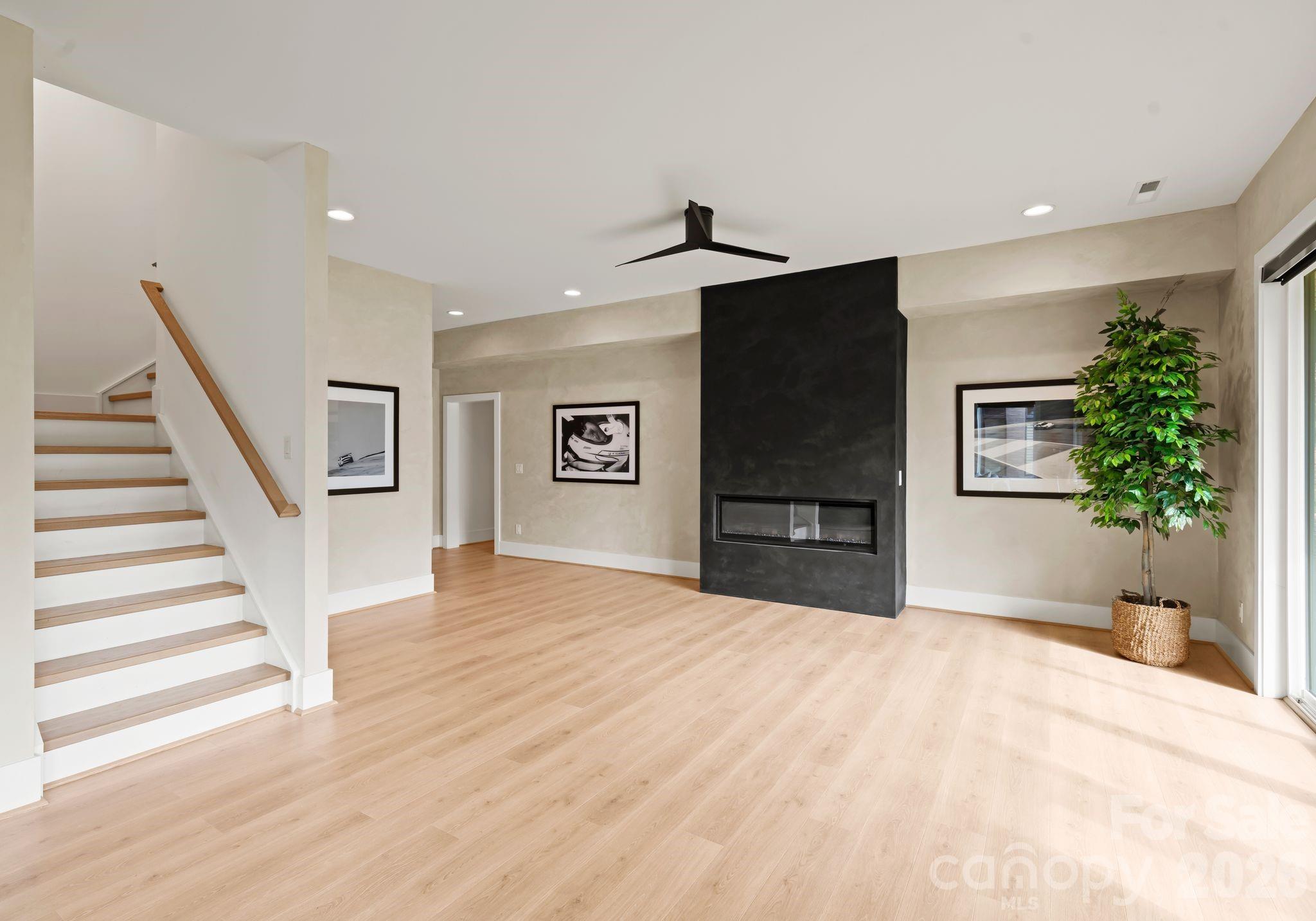 3520 Gatewood Oaks Drive