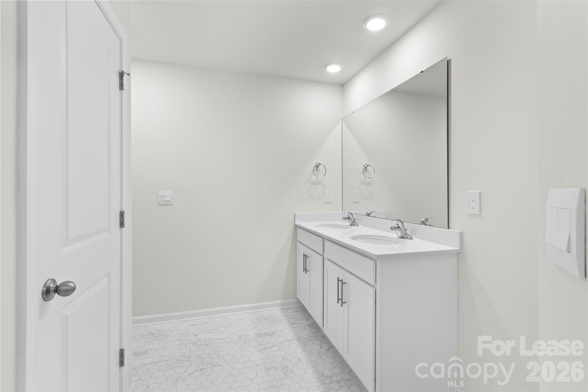 163 Court House Avenue