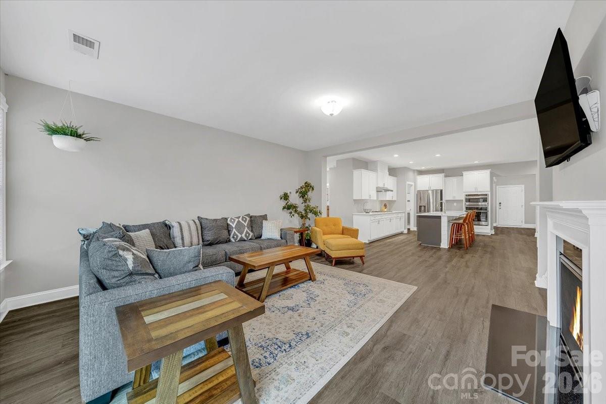 172 Caversham Drive