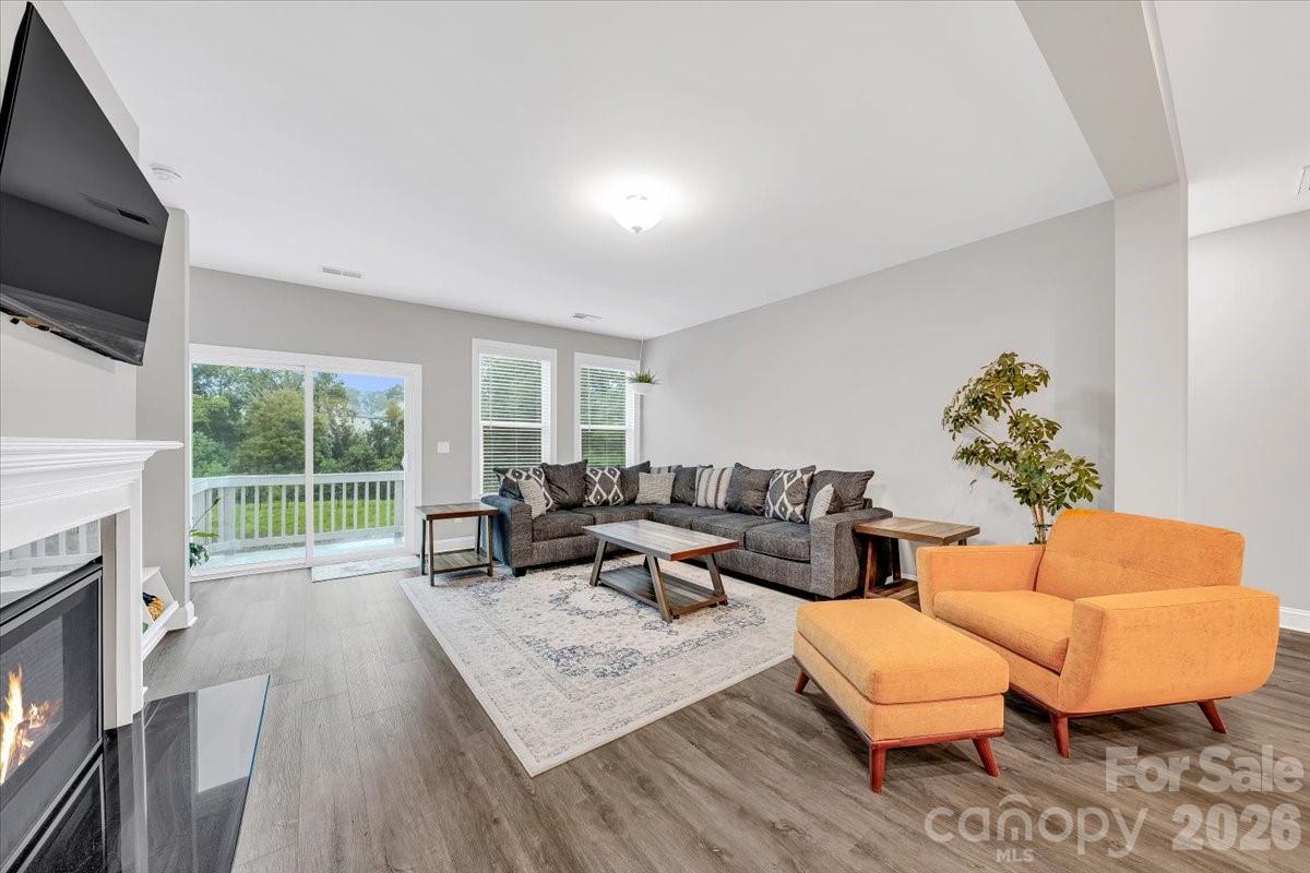 172 Caversham Drive