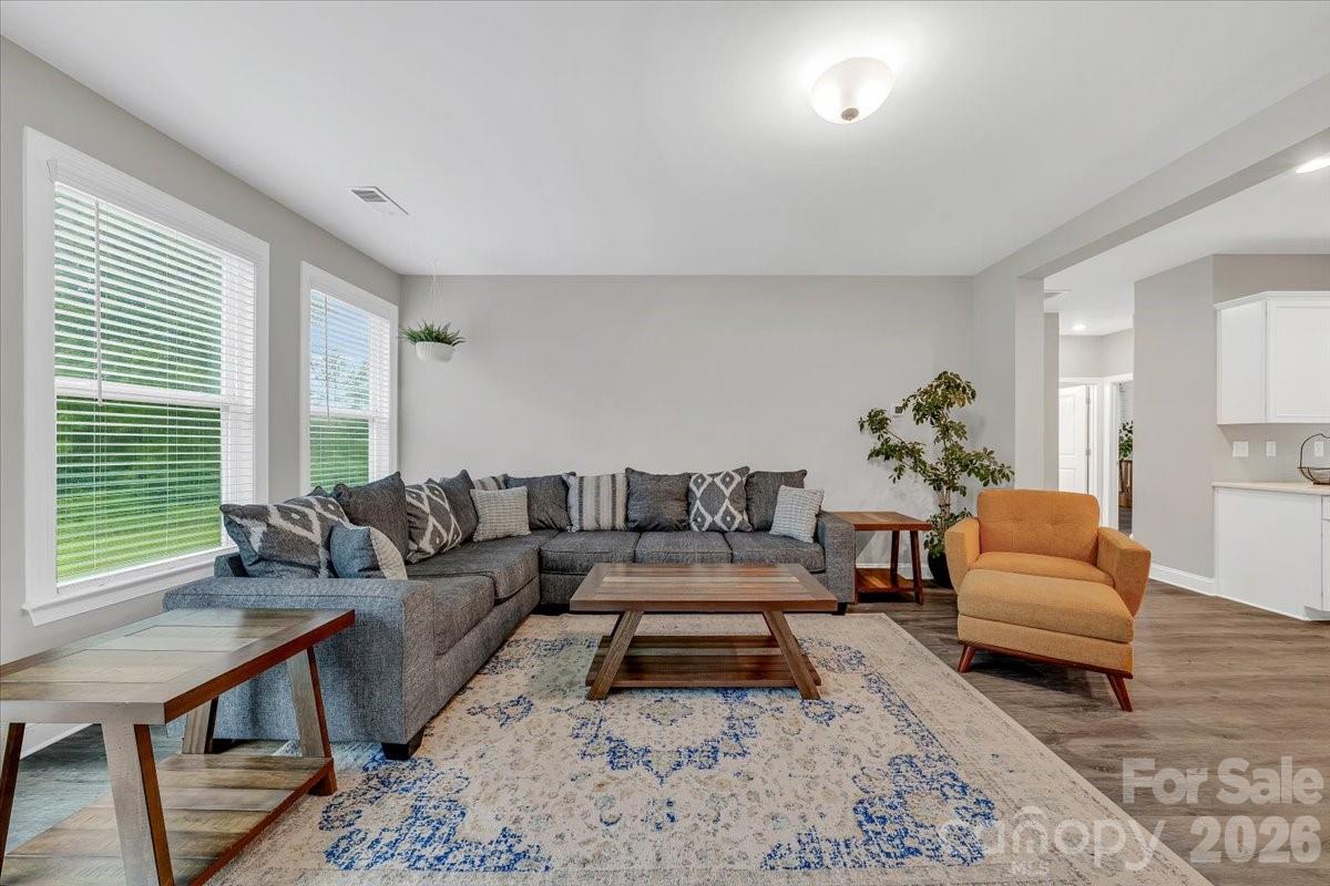 172 Caversham Drive