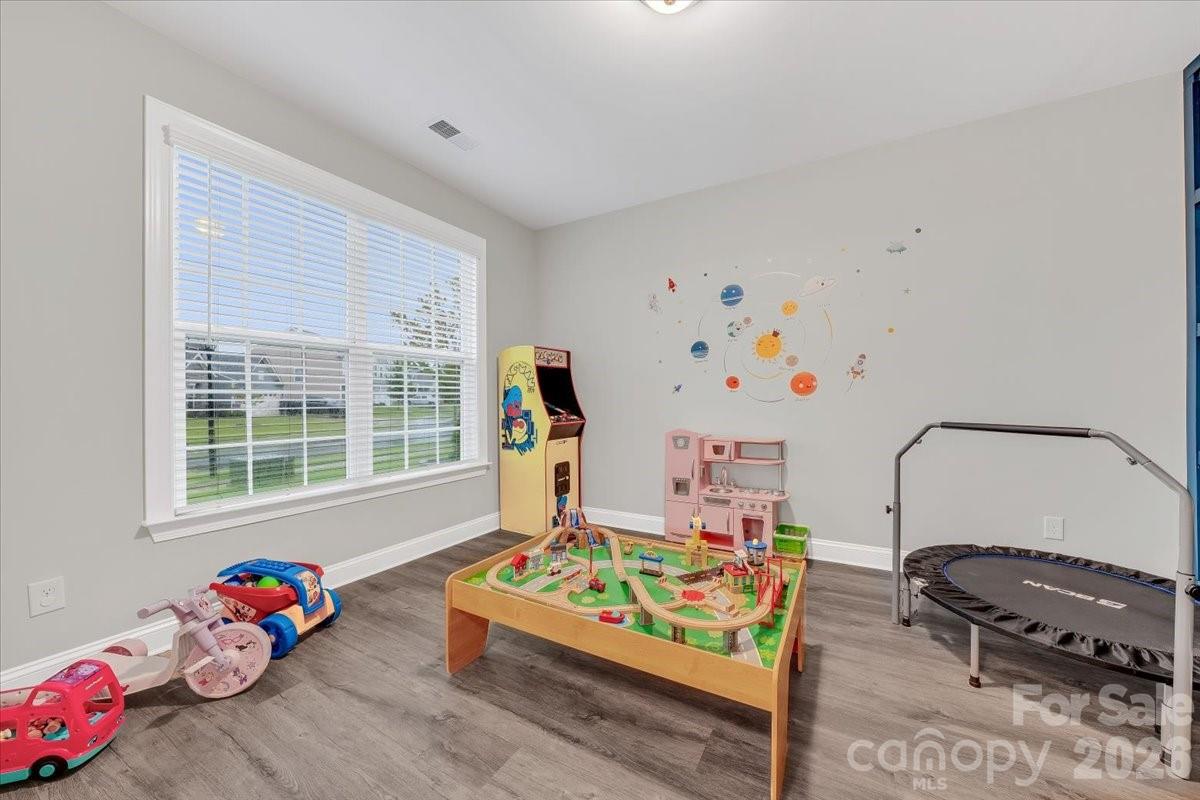 172 Caversham Drive