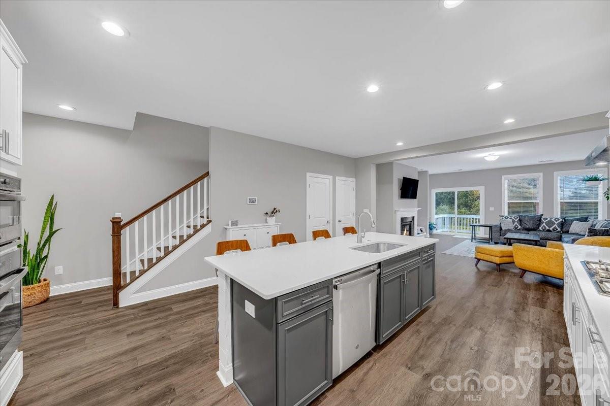 172 Caversham Drive