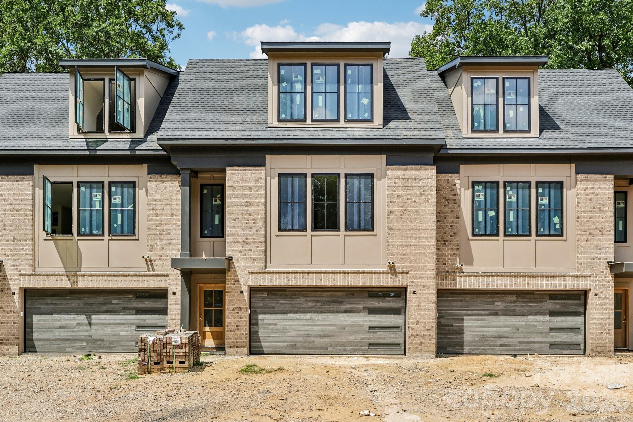 1539 Crystal Road