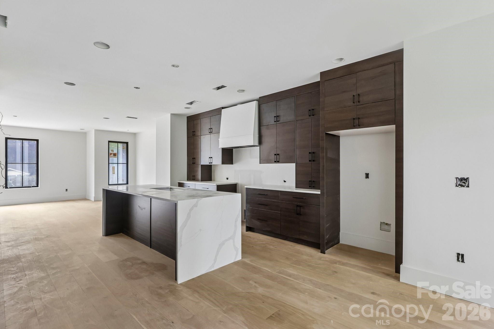 1539 Crystal Road