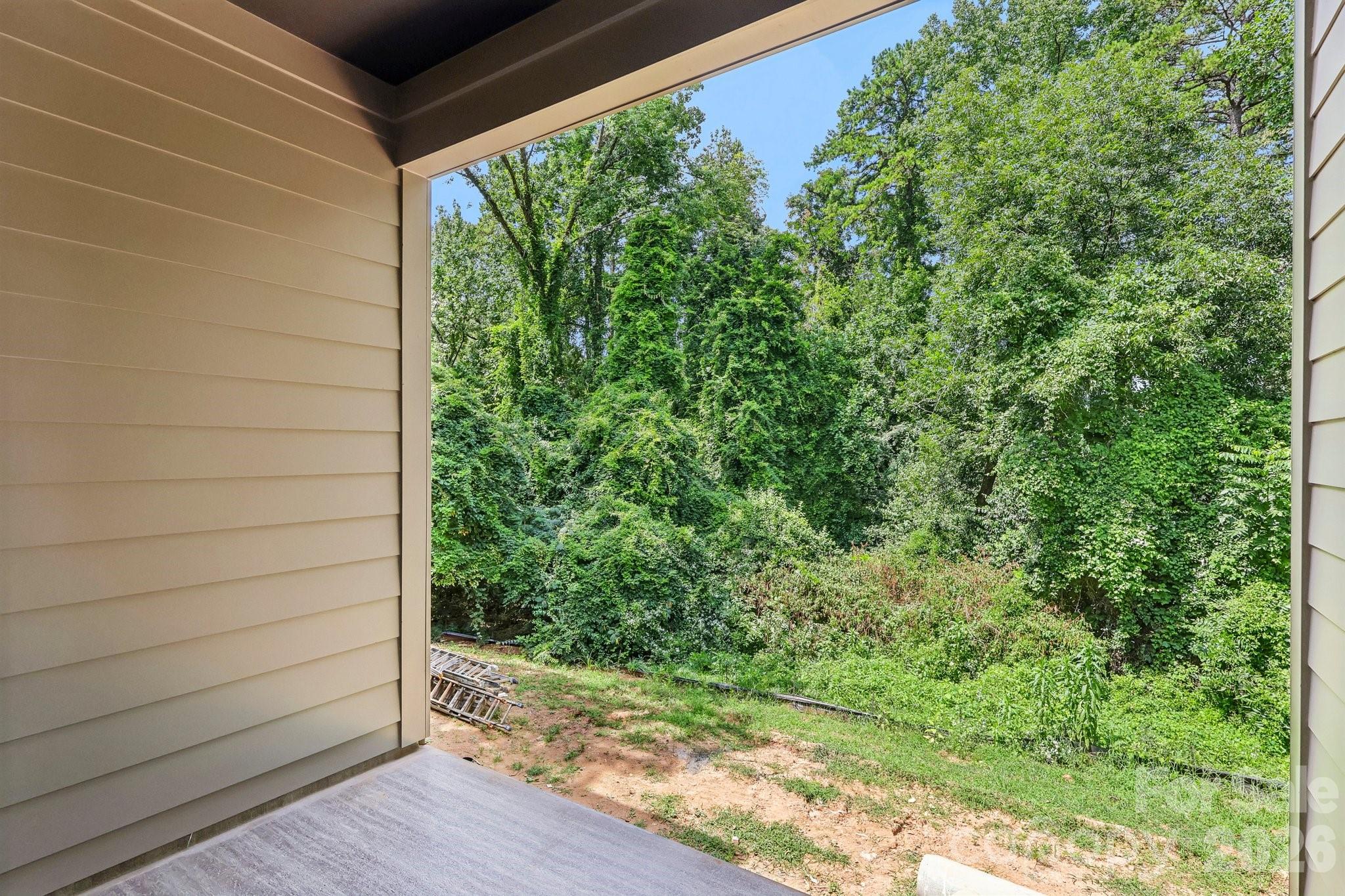 1539 Crystal Road