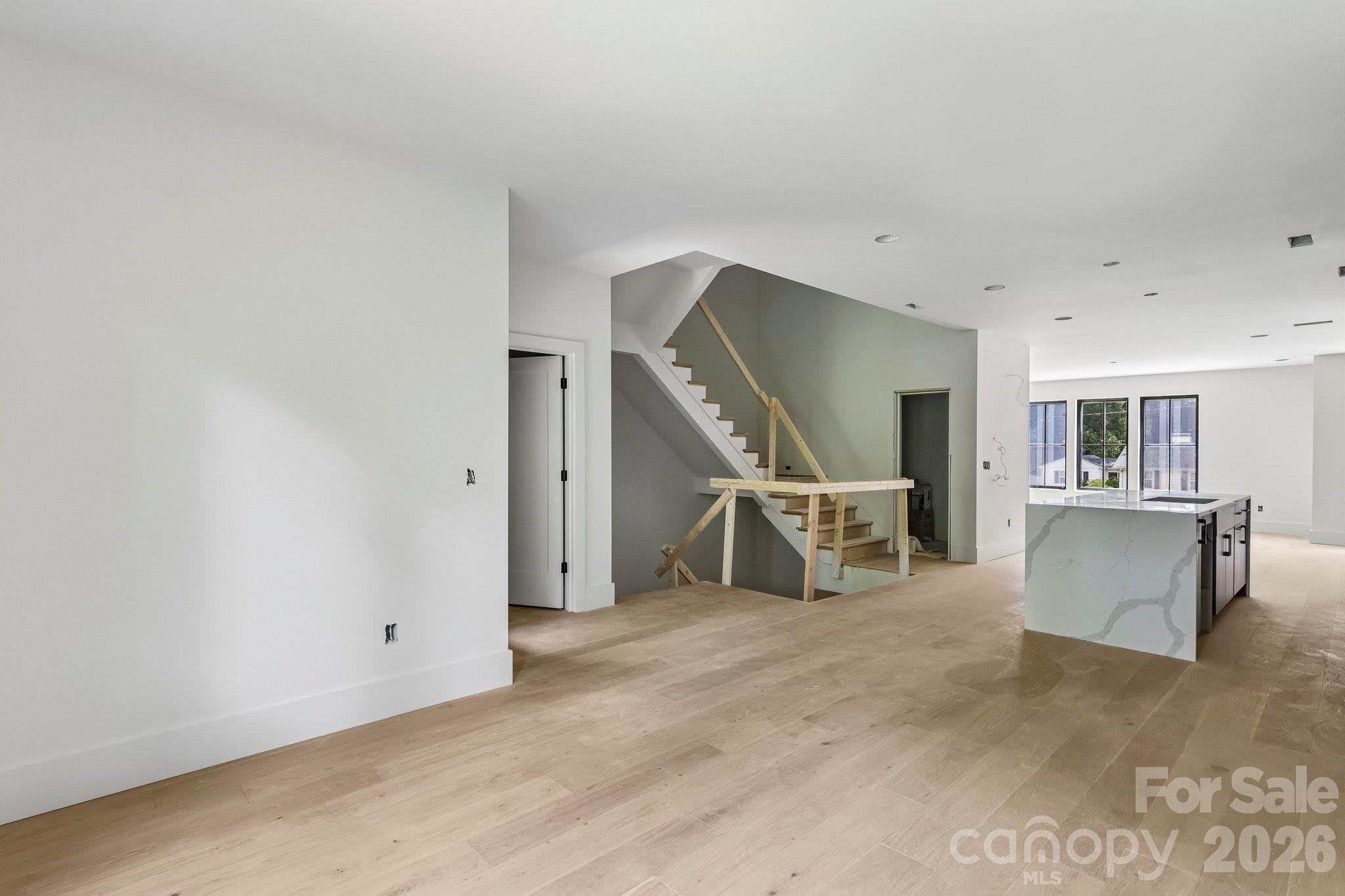1539 Crystal Road