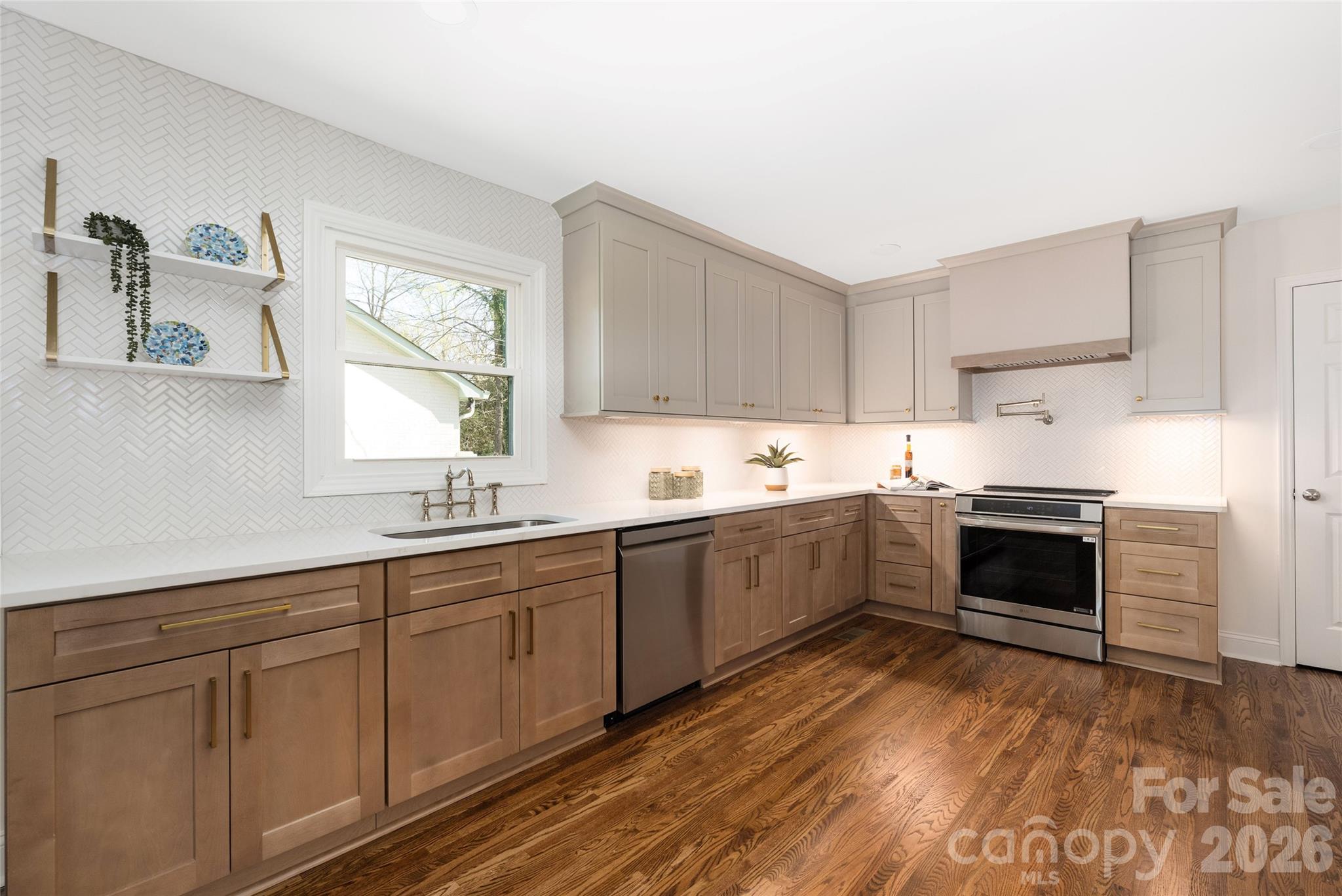 3512 Donovan Place