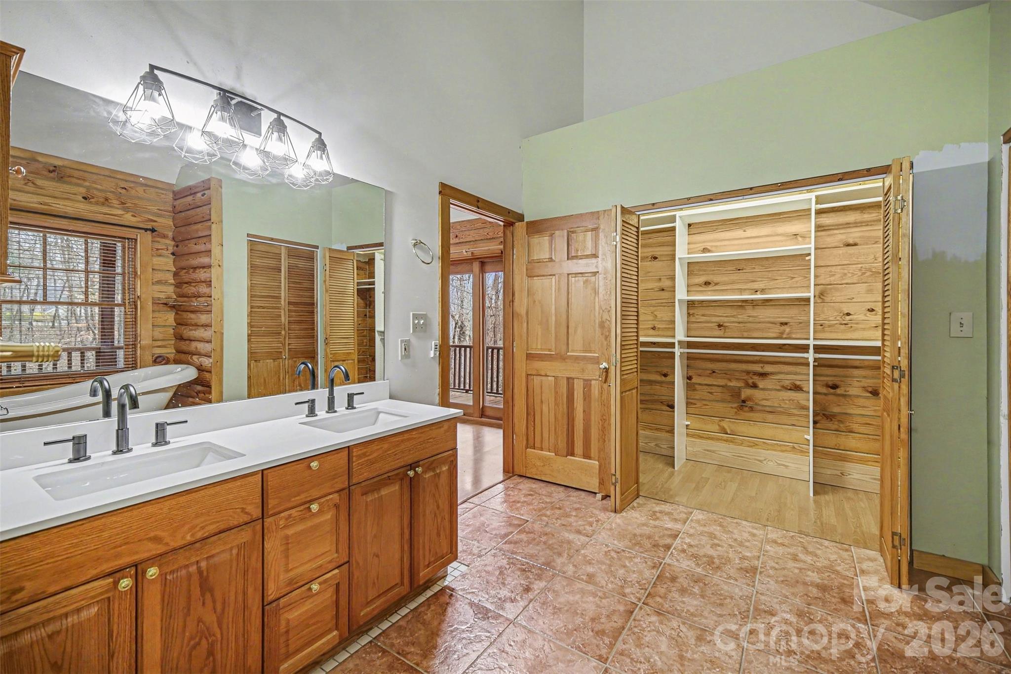 4910 Arden Gate Drive