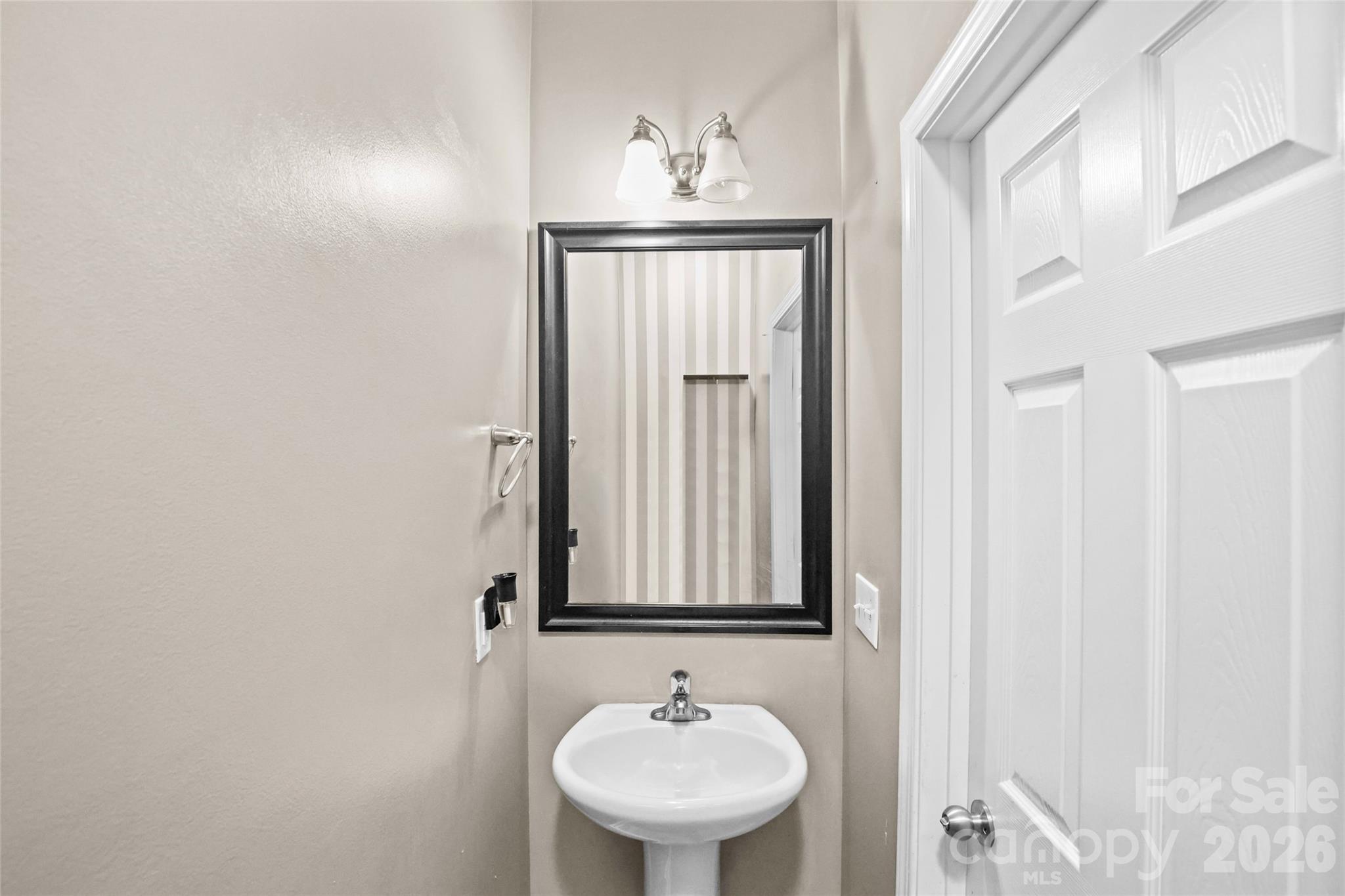 3220 Saddlebrook Drive