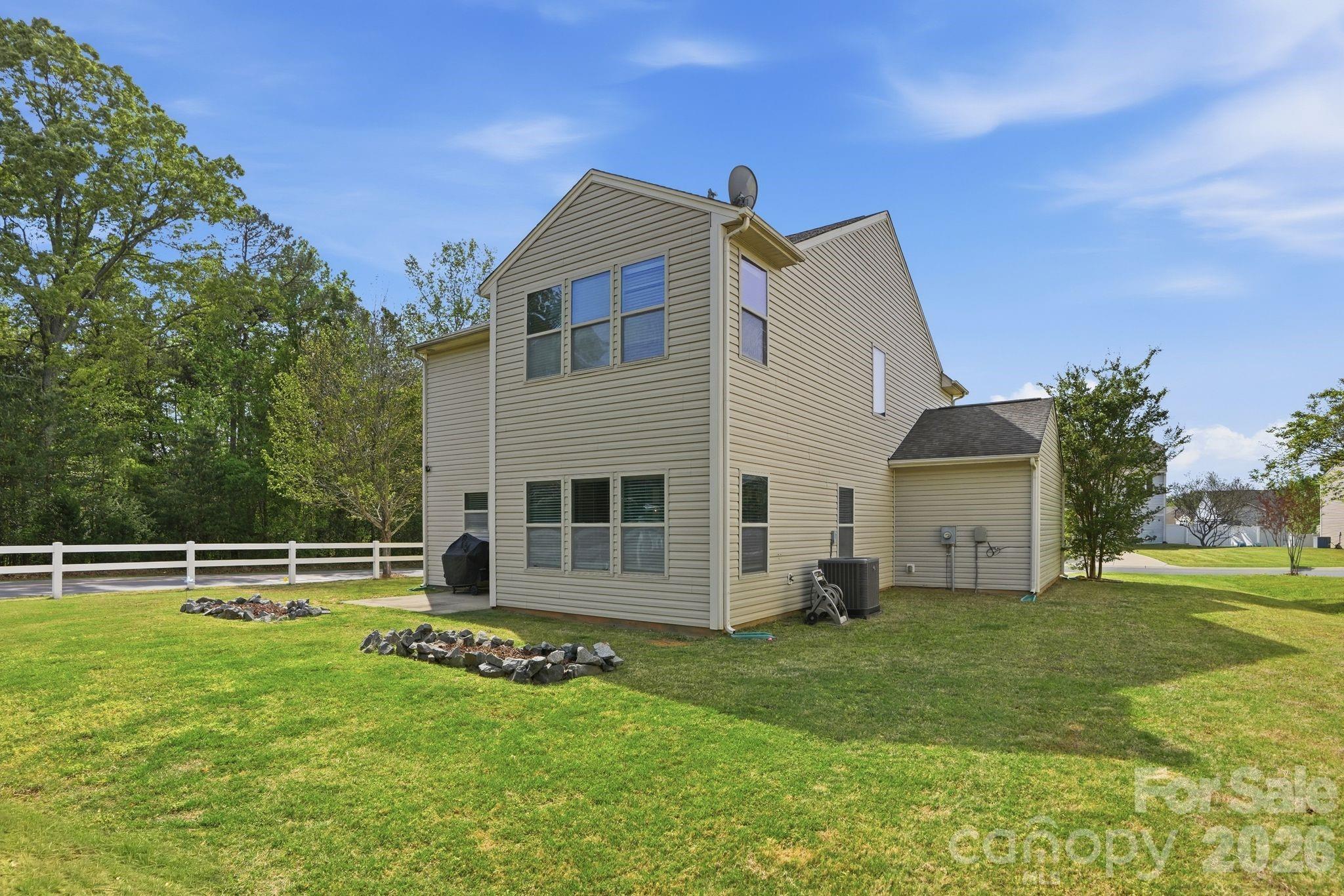 5000 Brodie Lane