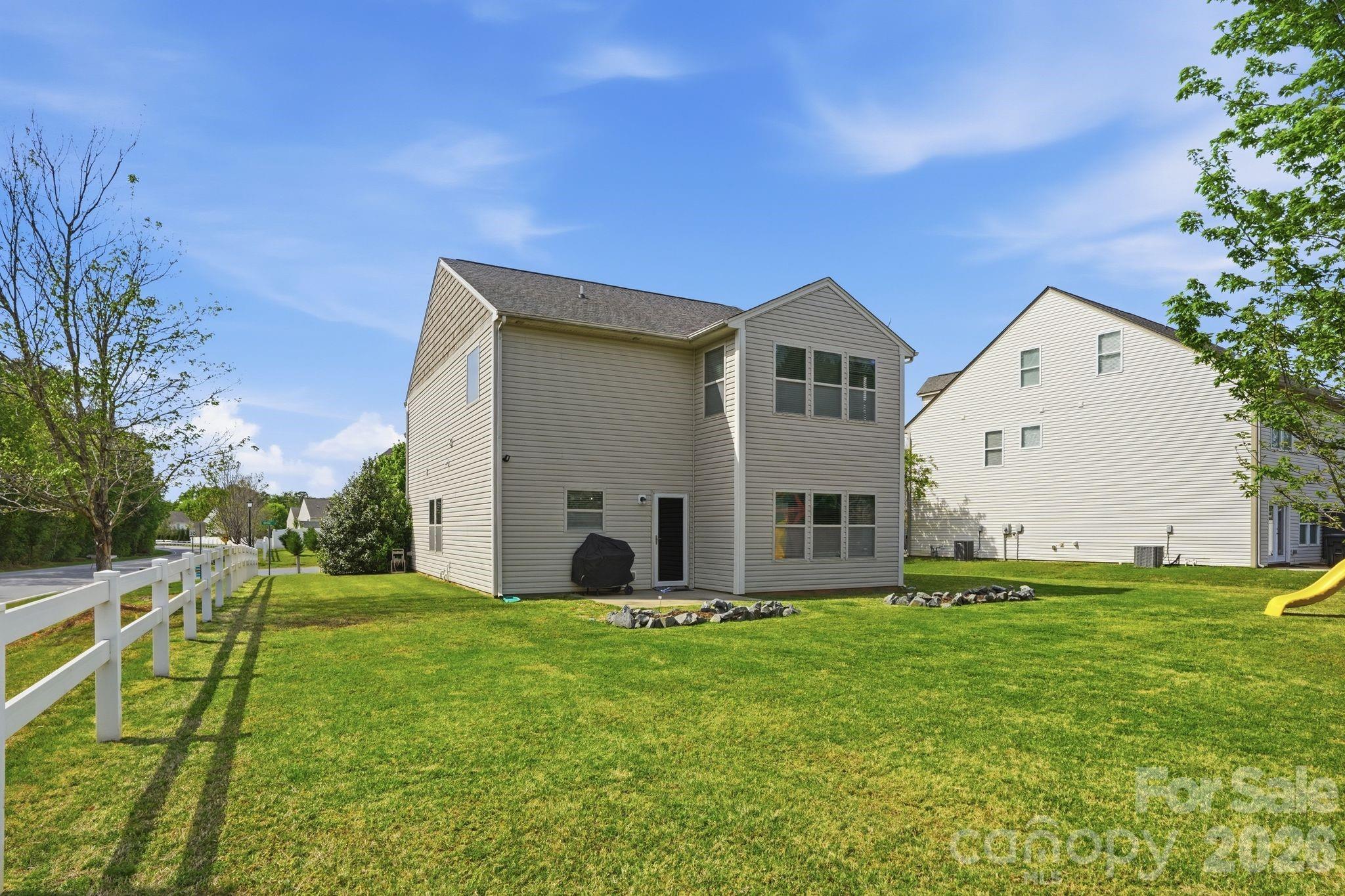 5000 Brodie Lane