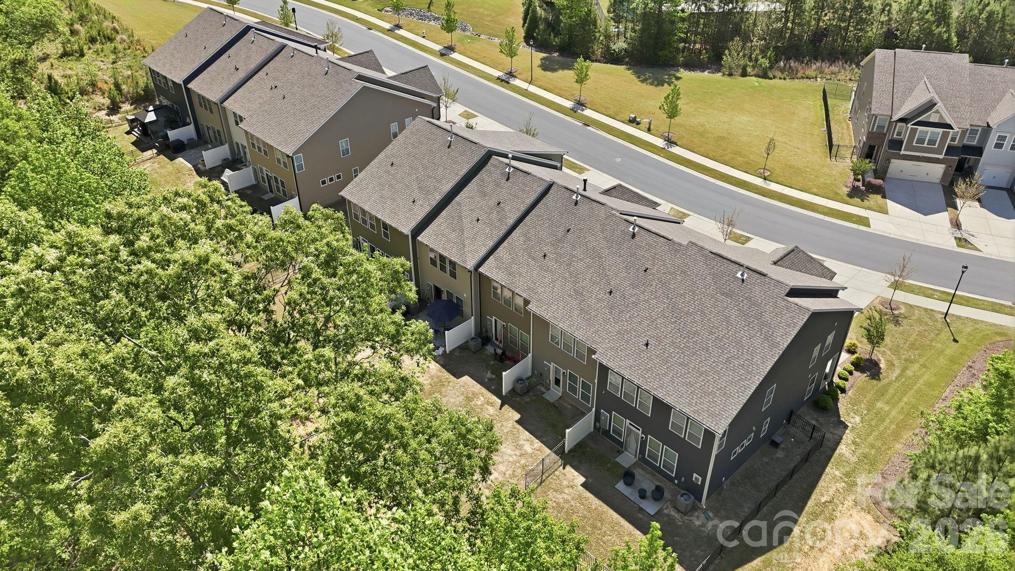 2038 Suttonview Road