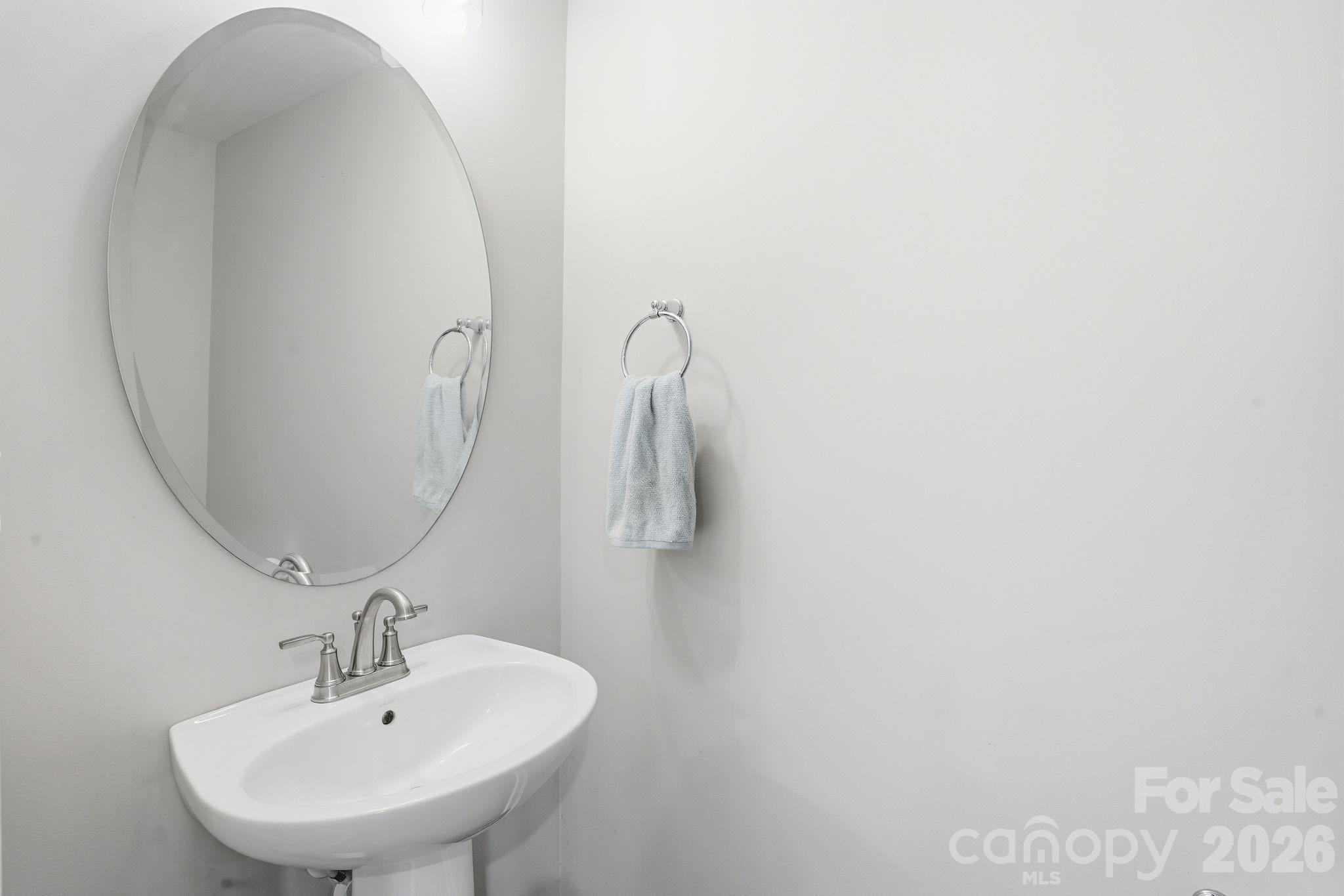 2038 Suttonview Road