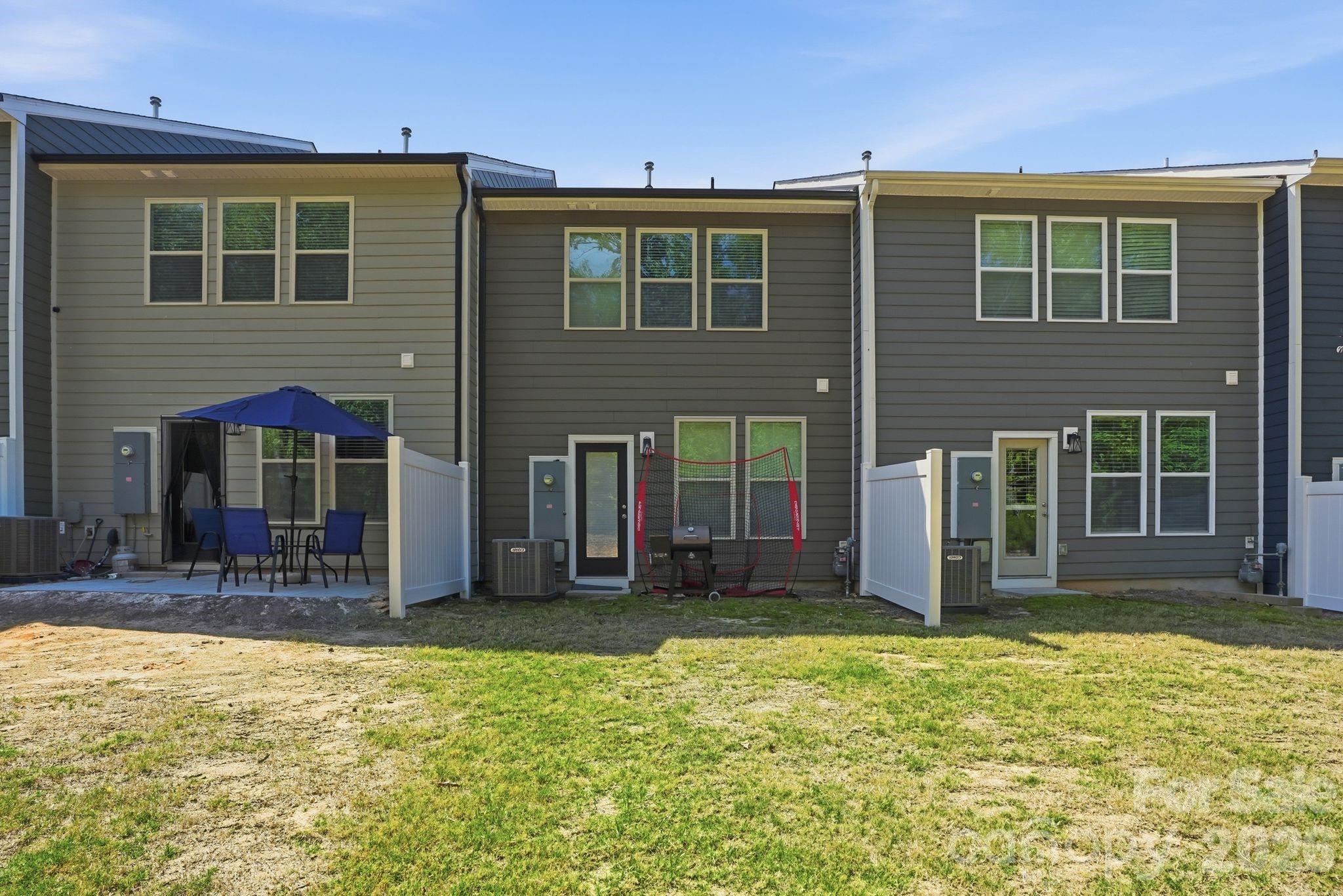 2038 Suttonview Road