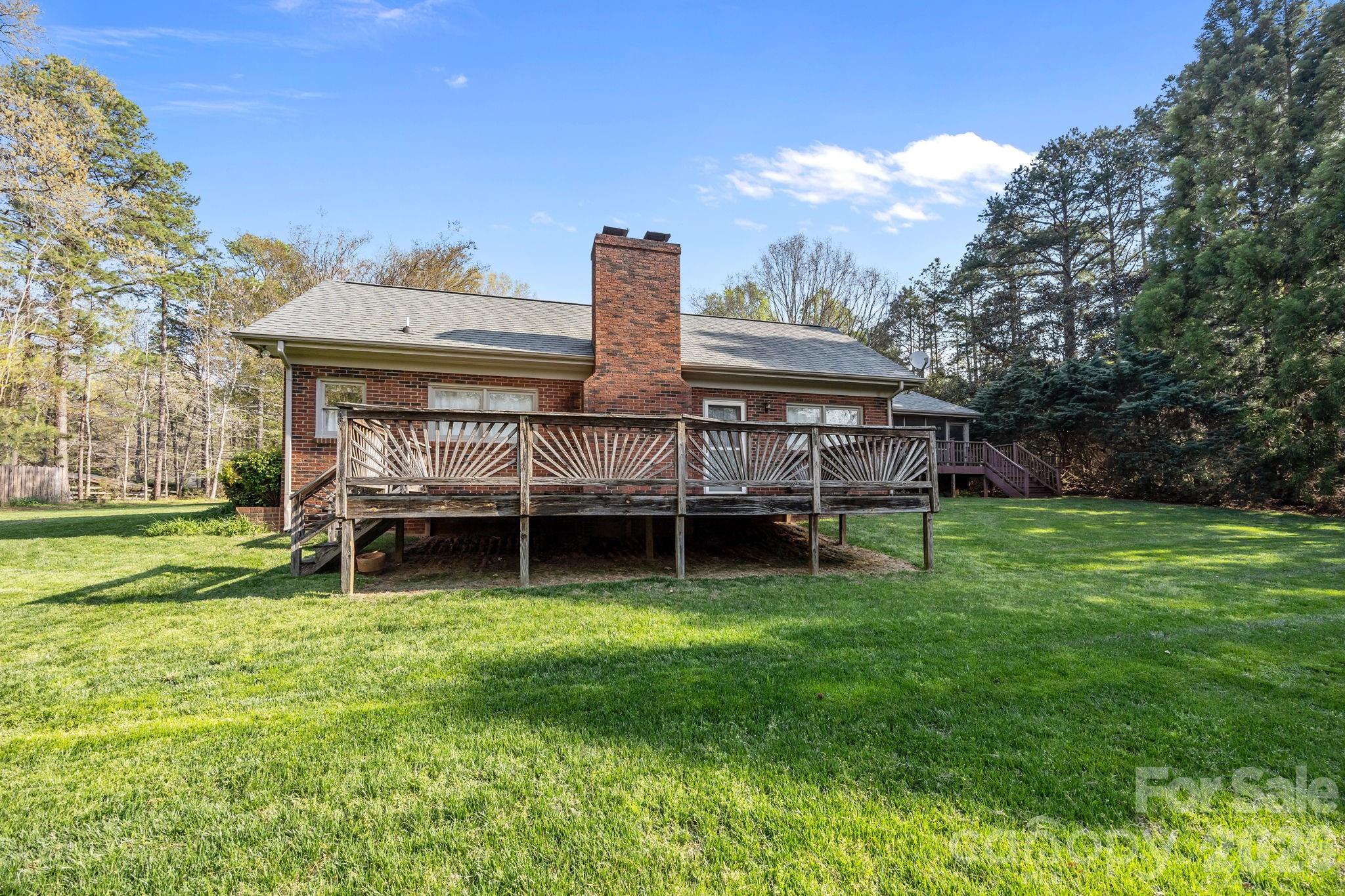 3325 Tilley Morris Road