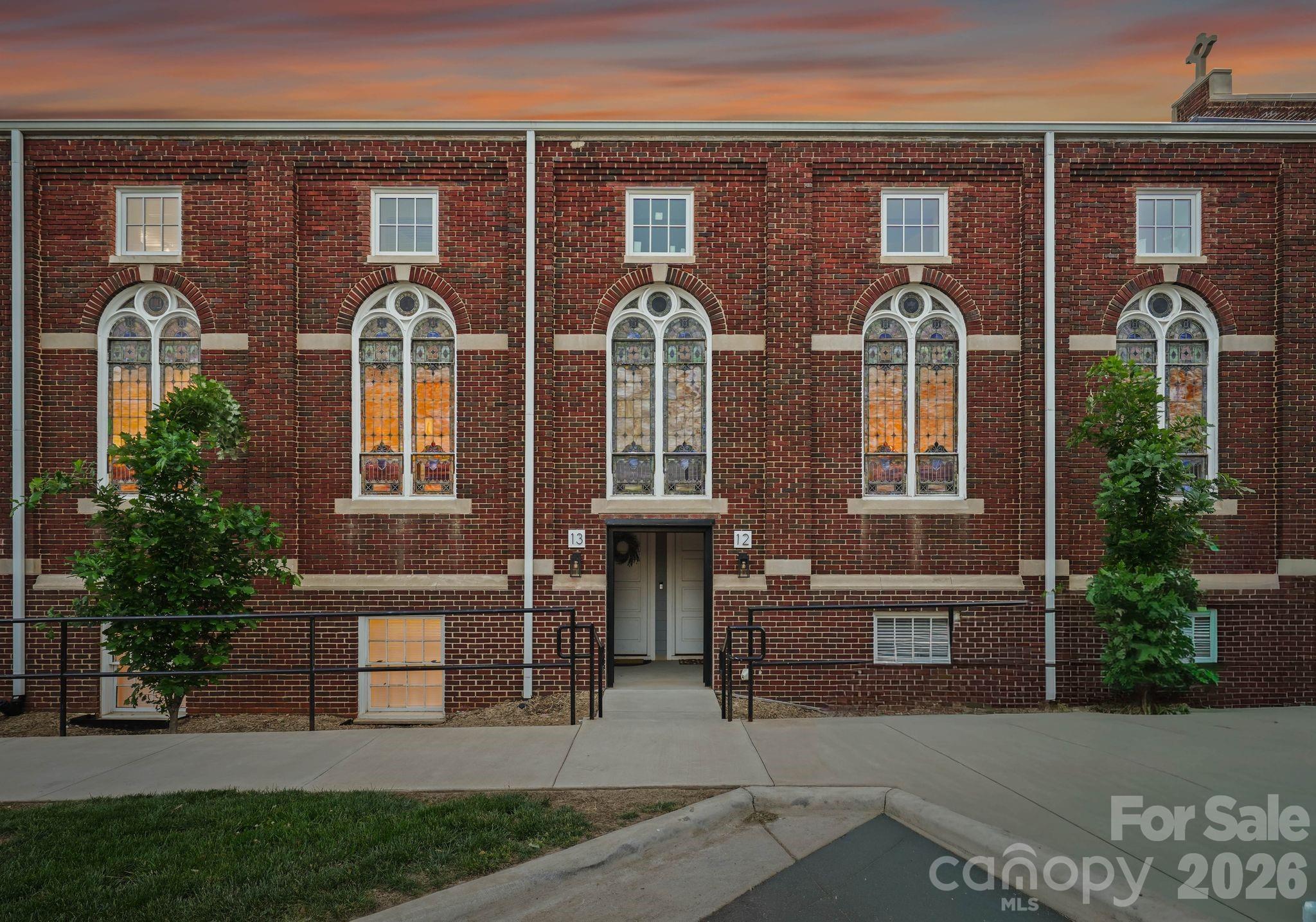 201 Grandin Road Unit: 13