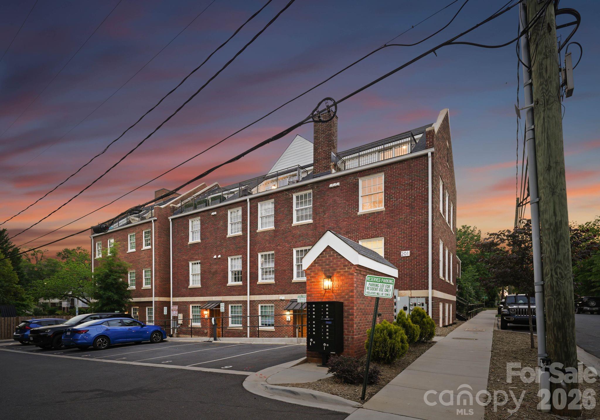 201 Grandin Road Unit: 13