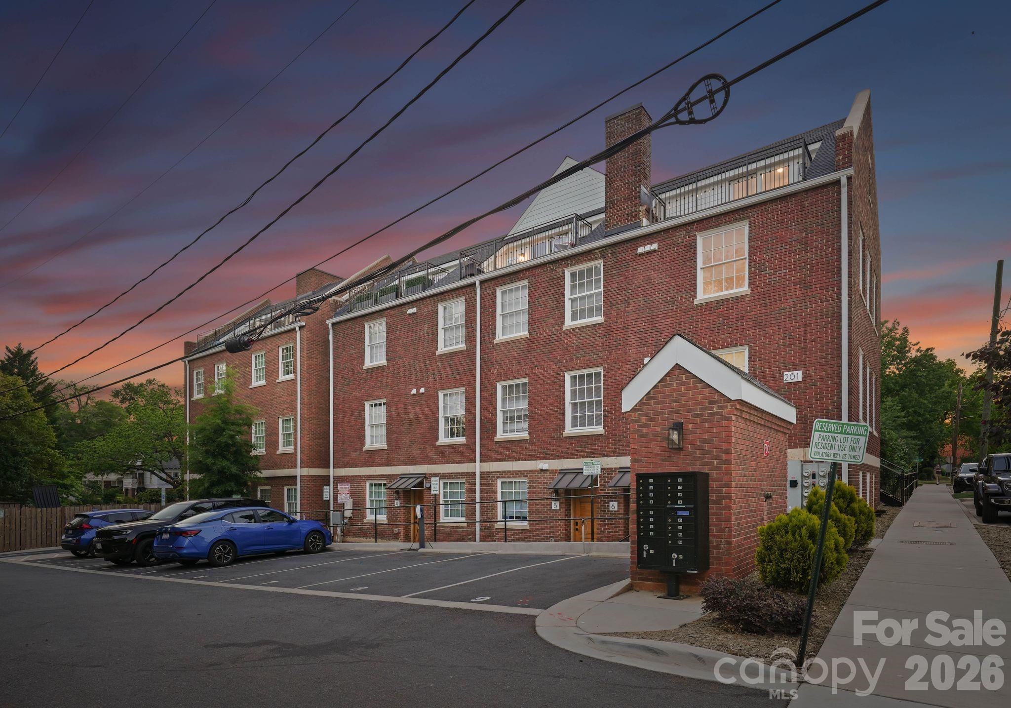 201 Grandin Road Unit: 13