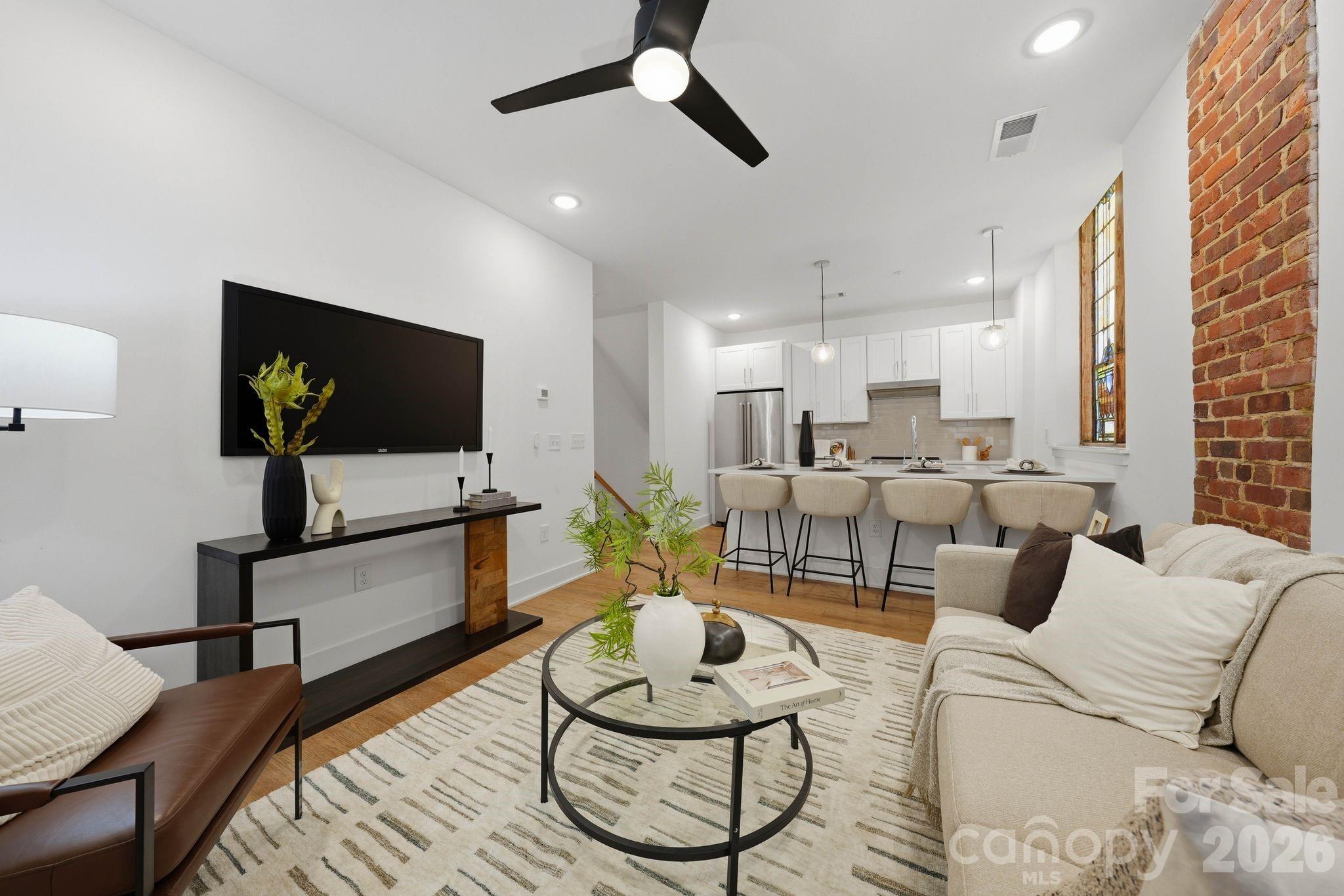 201 Grandin Road Unit: 13