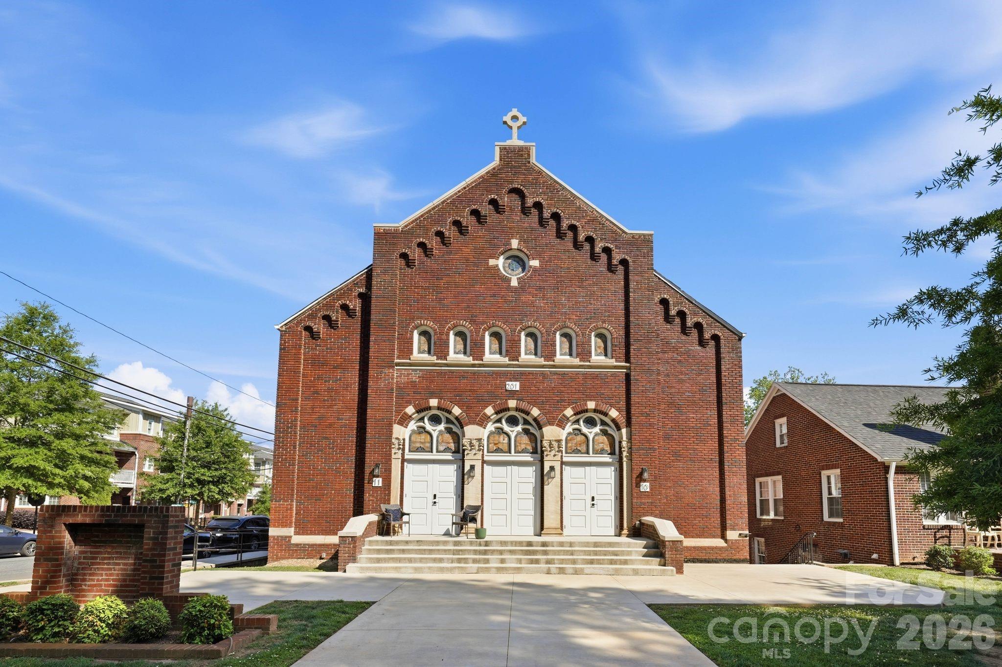 201 Grandin Road Unit: 13