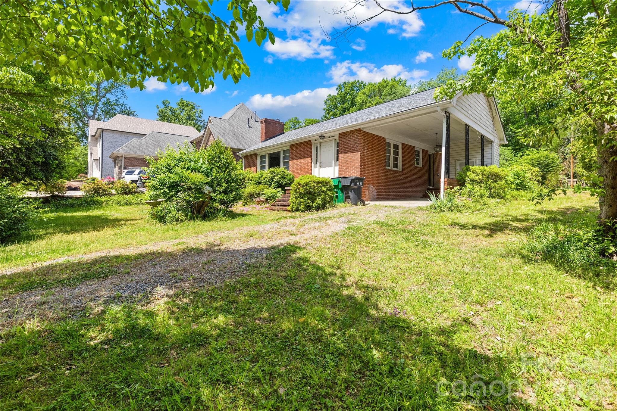 1217 Belrose Lane