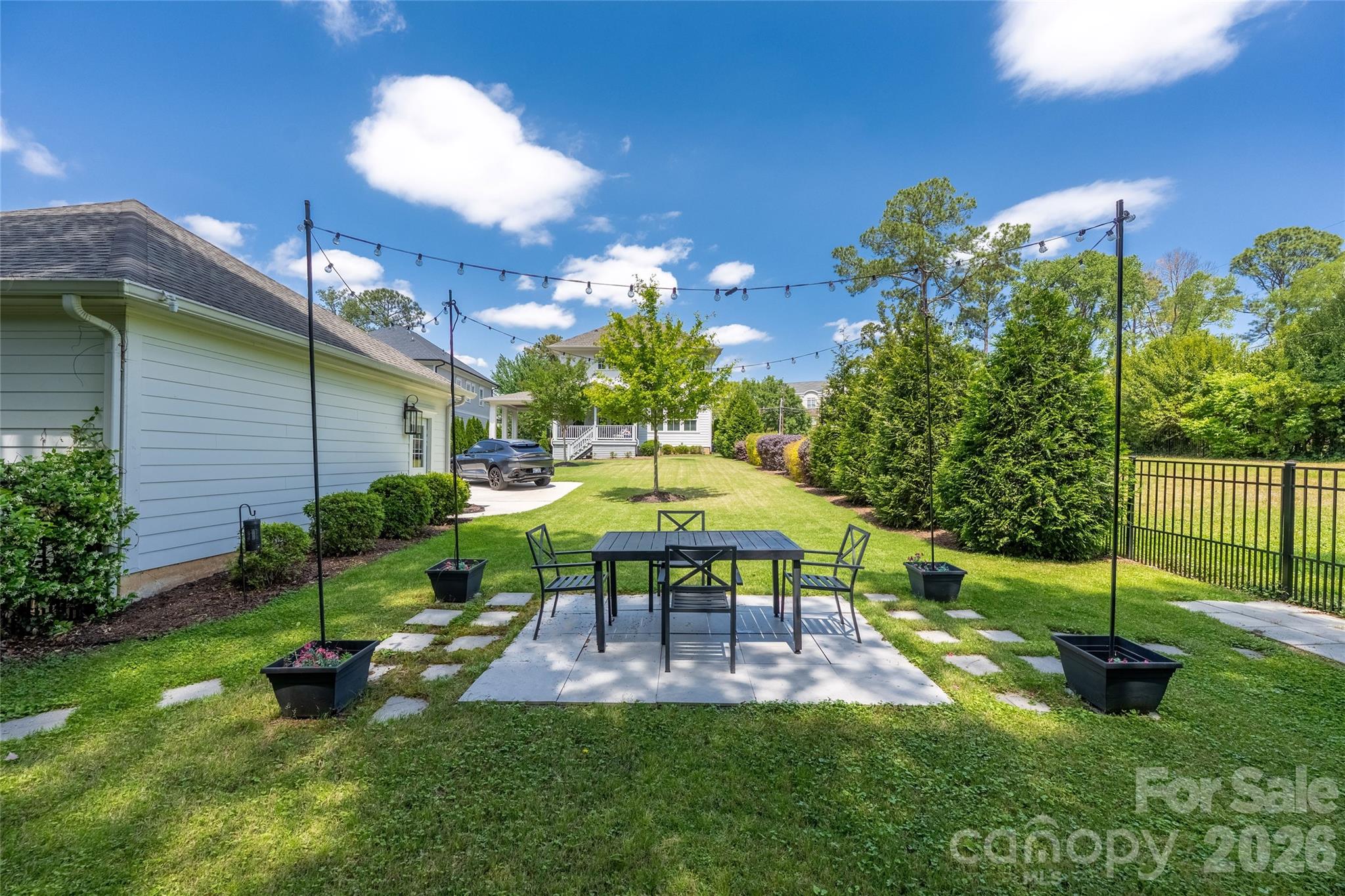 5422 Closeburn Road