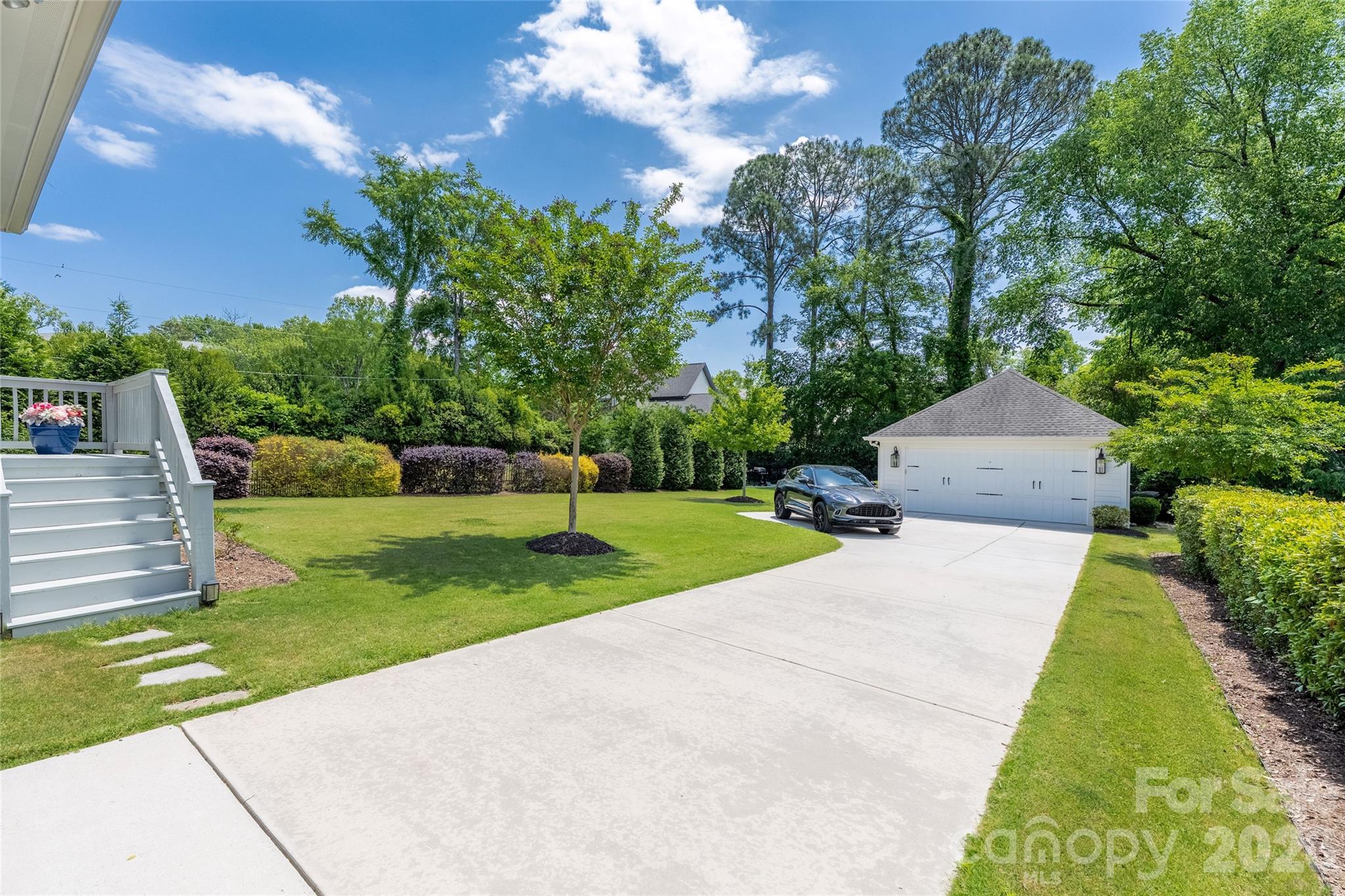 5422 Closeburn Road